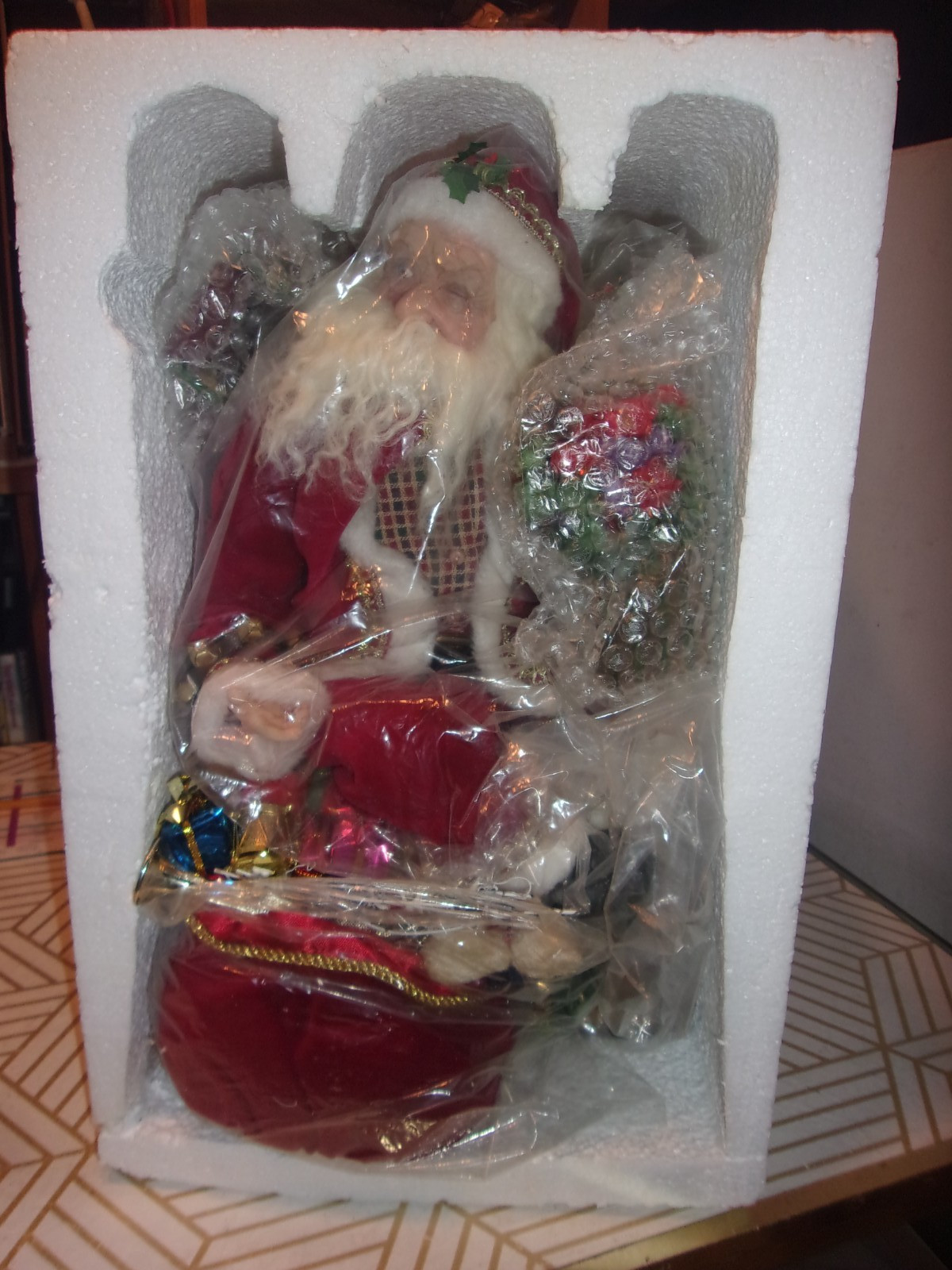 JACQUELINE KENT COLLECTION SANTA \