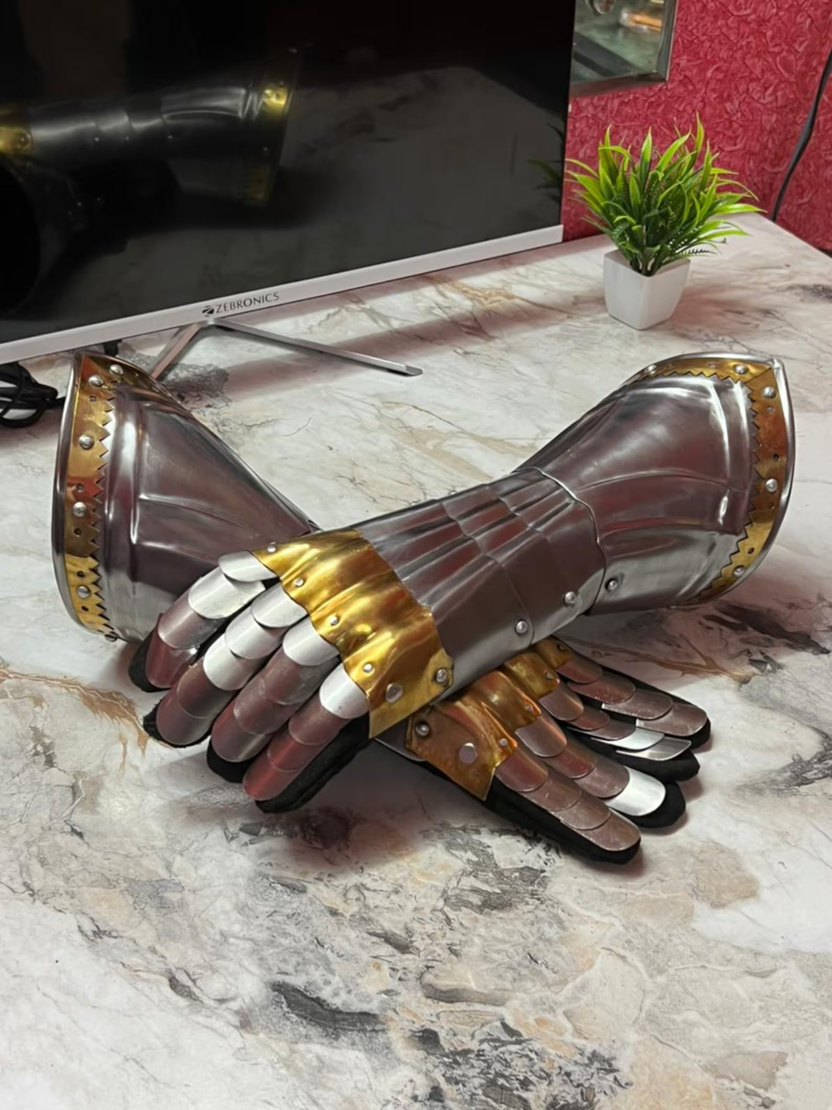 Nazgul Gauntlets Medieval Knight Gauntlets Functional Armor Gloves For LARP