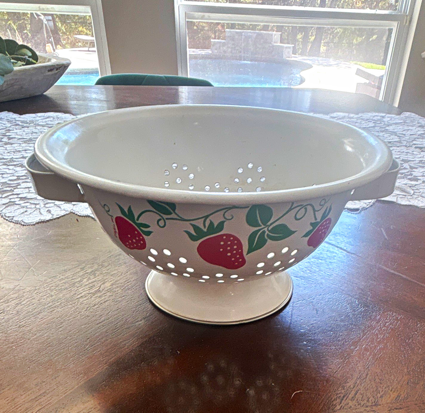 Vintage 1983 Teleflora Strawberry Metal Colander Korea Farmhouse