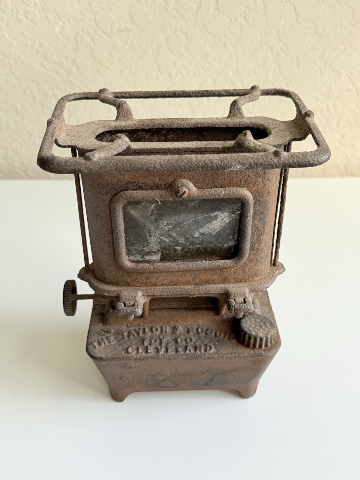 Antique Taylor & Boggis FDY Co. Game Junior Sad Iron Portable Heater Fire Stove 
