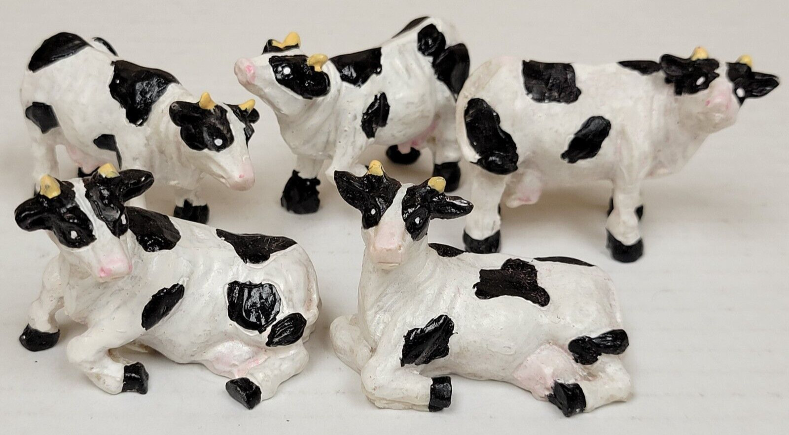 Young\'s Collectables, Miniture Figurines, HERD of COWS, New (Set of 5)