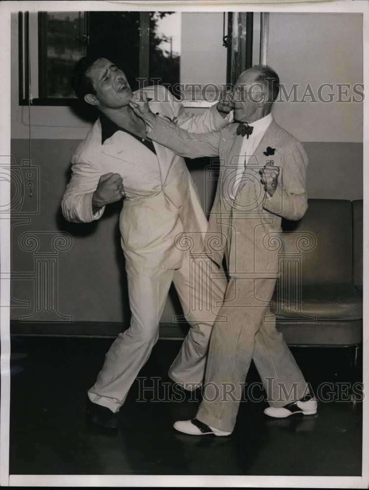 1936 Press Photo Joe F Carney school principal & boxer Max Adelbert Baer 1936 Press Photo Joe F Carney school principal & boxer Max Adelbert Baer