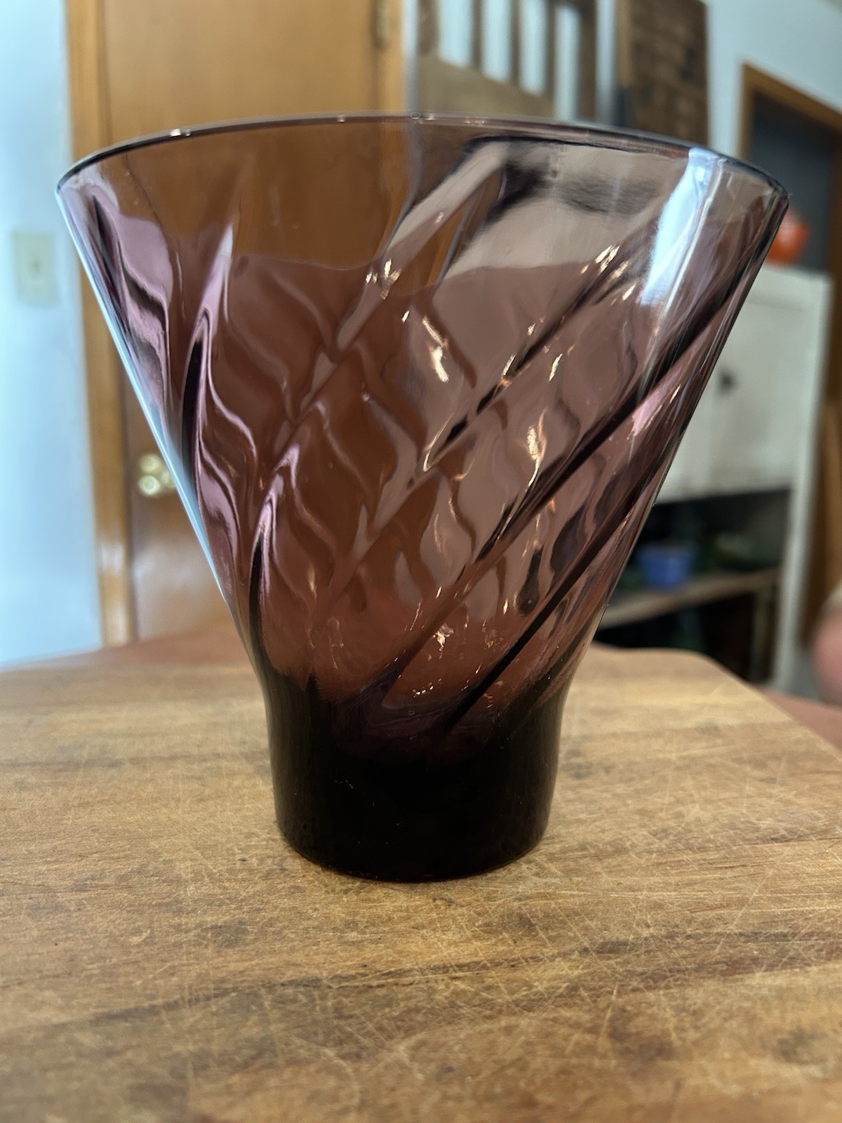 Hazel Atlas Moroccan Amethyst Elegant Purple Depression Glass Swirl Vase Bowl