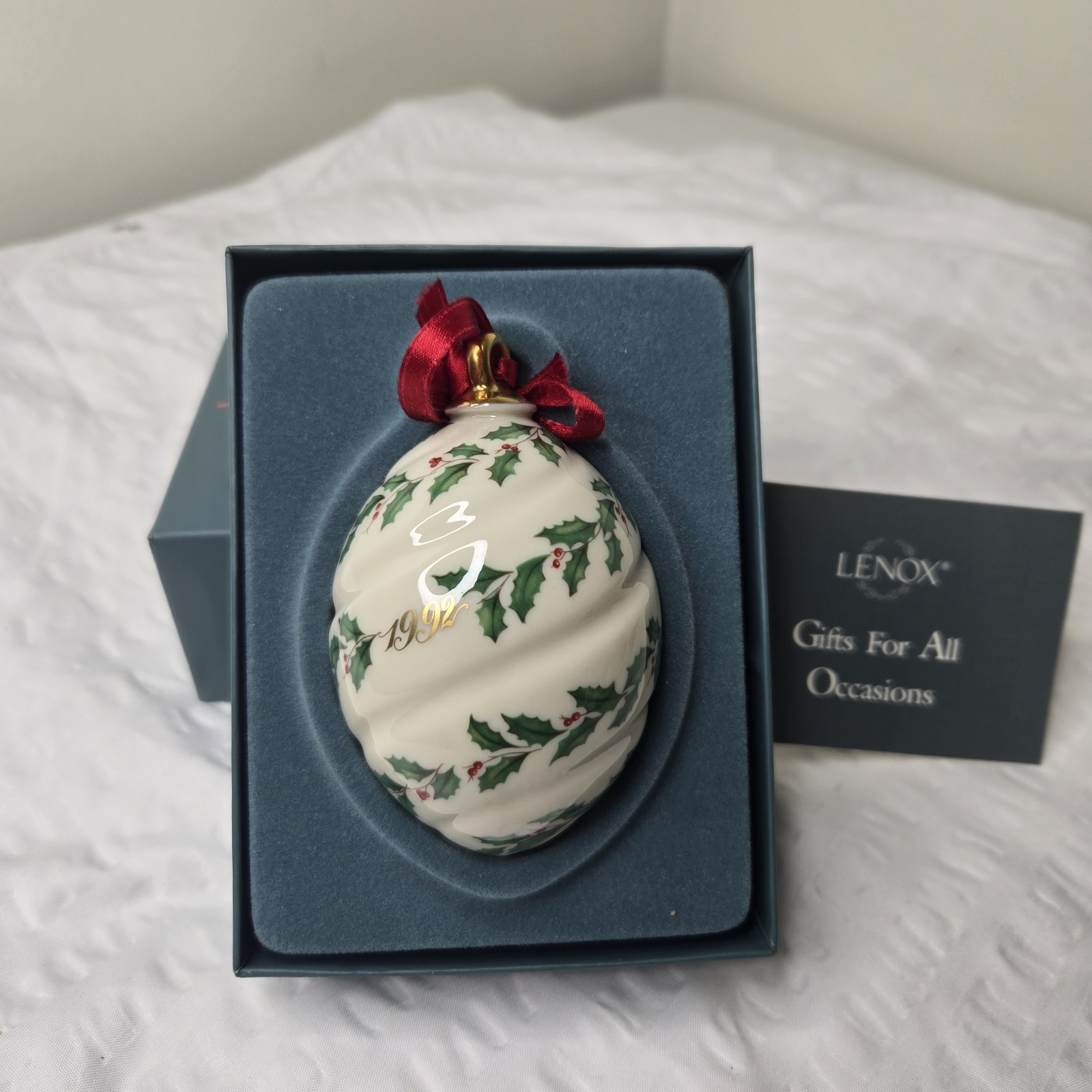 Lenox Vintage 1992 Holly Leaf Spiral Porcelain Ornament \
