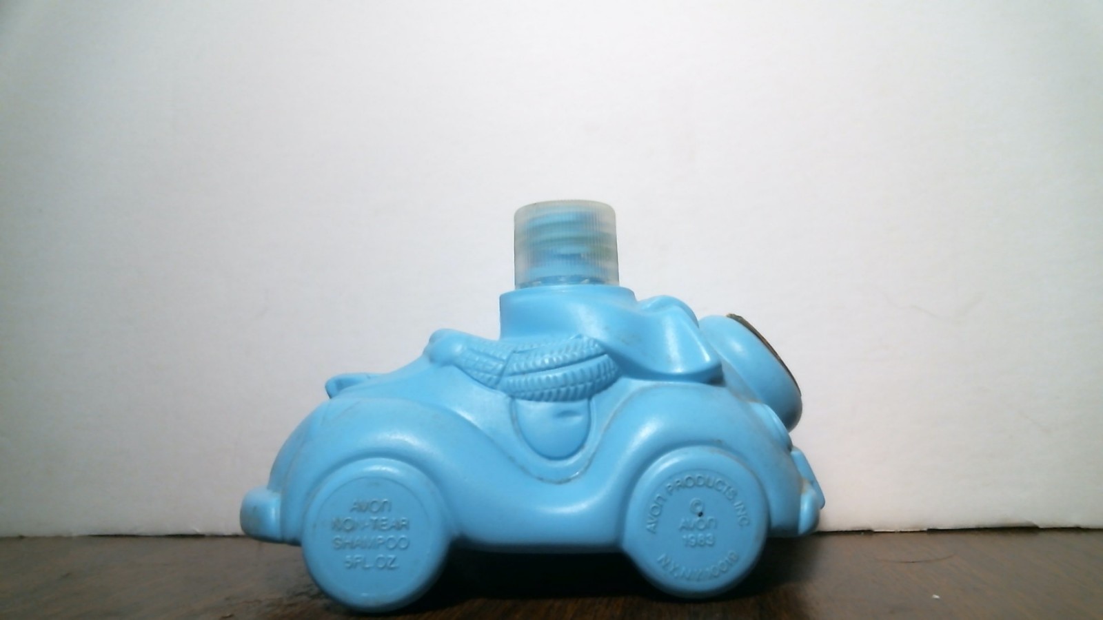 VINTAGE AVON 1983 THE WABBIT NON TEAR SHAMPOO DECANTER- FULL
