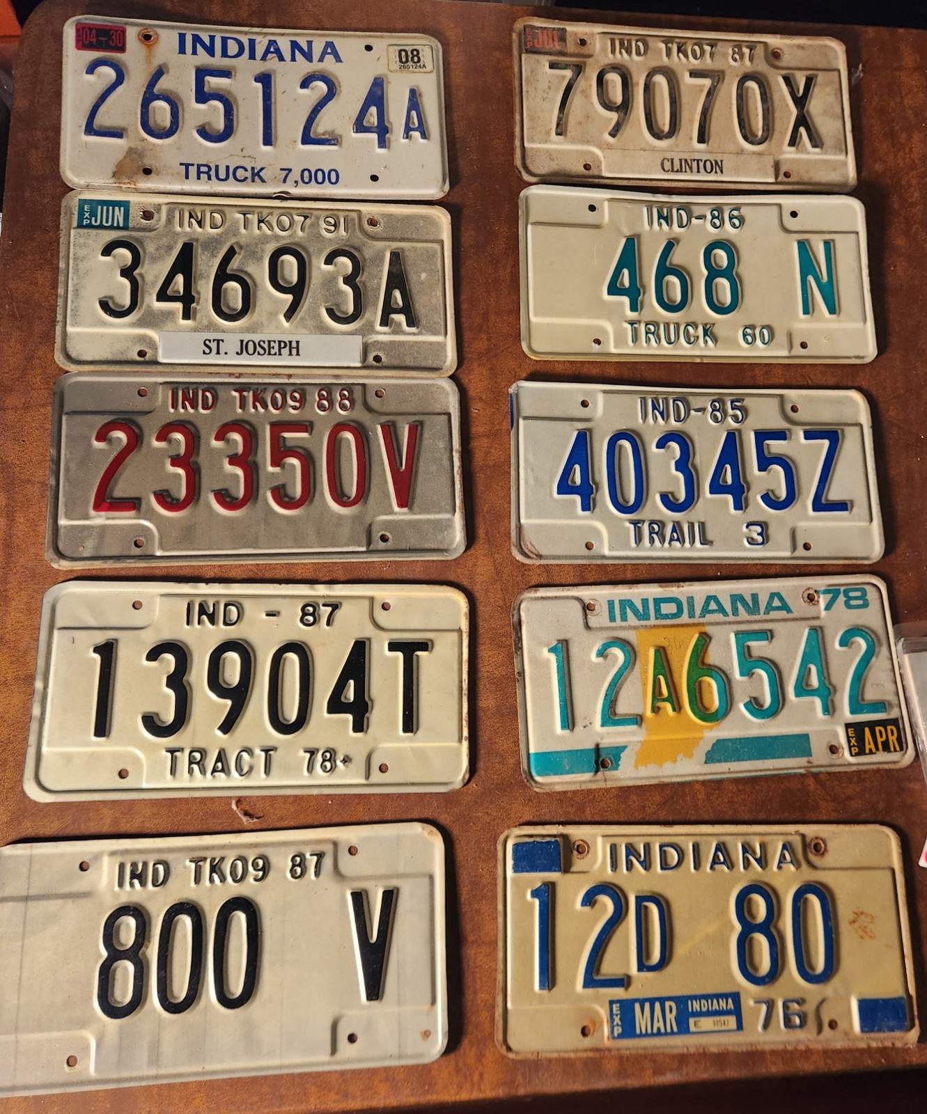 10 Vintage Indiana License Plate Lot Tag Mancave Wall Decor Project Art 70 80 90
