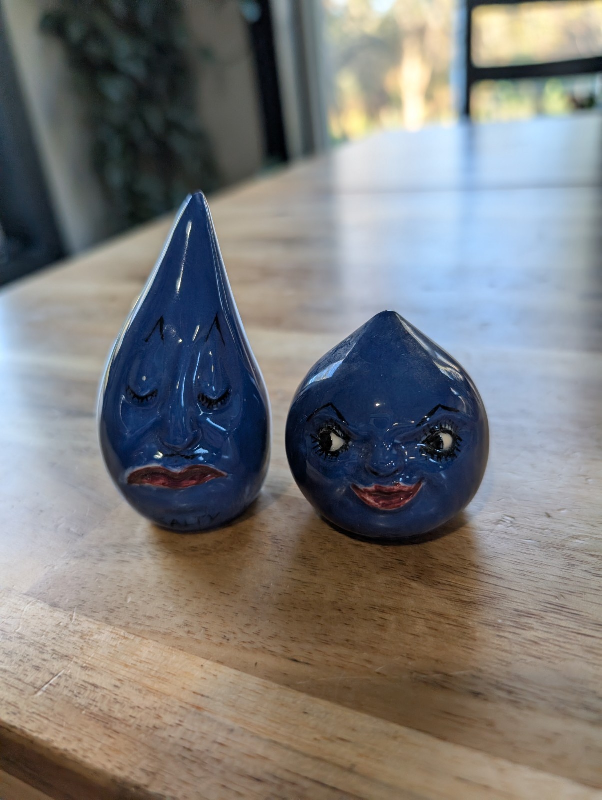 Vintage Anthropomorphic Drip Drop Blue Salt & Pepper Shakers Sad Face Happy Face Vintage Anthropomorphic Drip Drop Blue Salt & Pepper Shakers Sad Face Happy Face