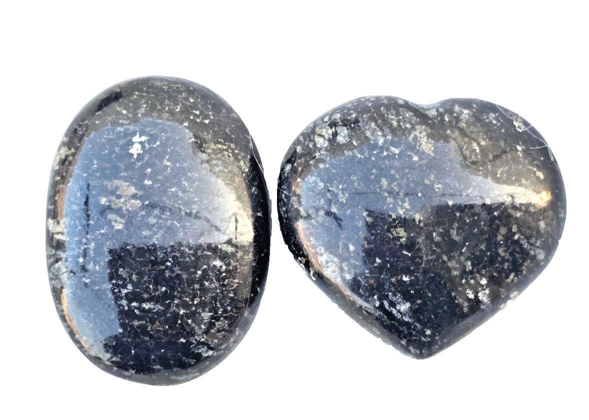 Good Quality Nuummite  Palmstone & Heart crystal stone 40 to 45 mm