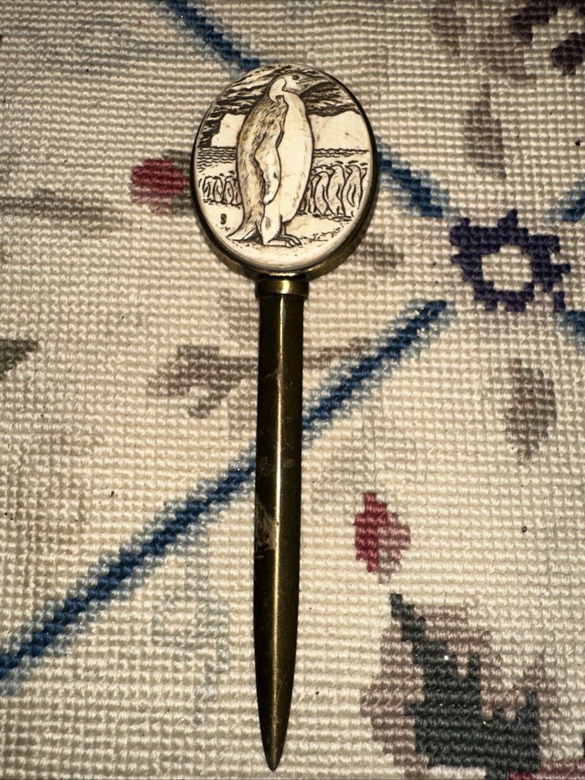 Vintage Cremshaw Carved  Penguin  Letter Opener￼6.5”