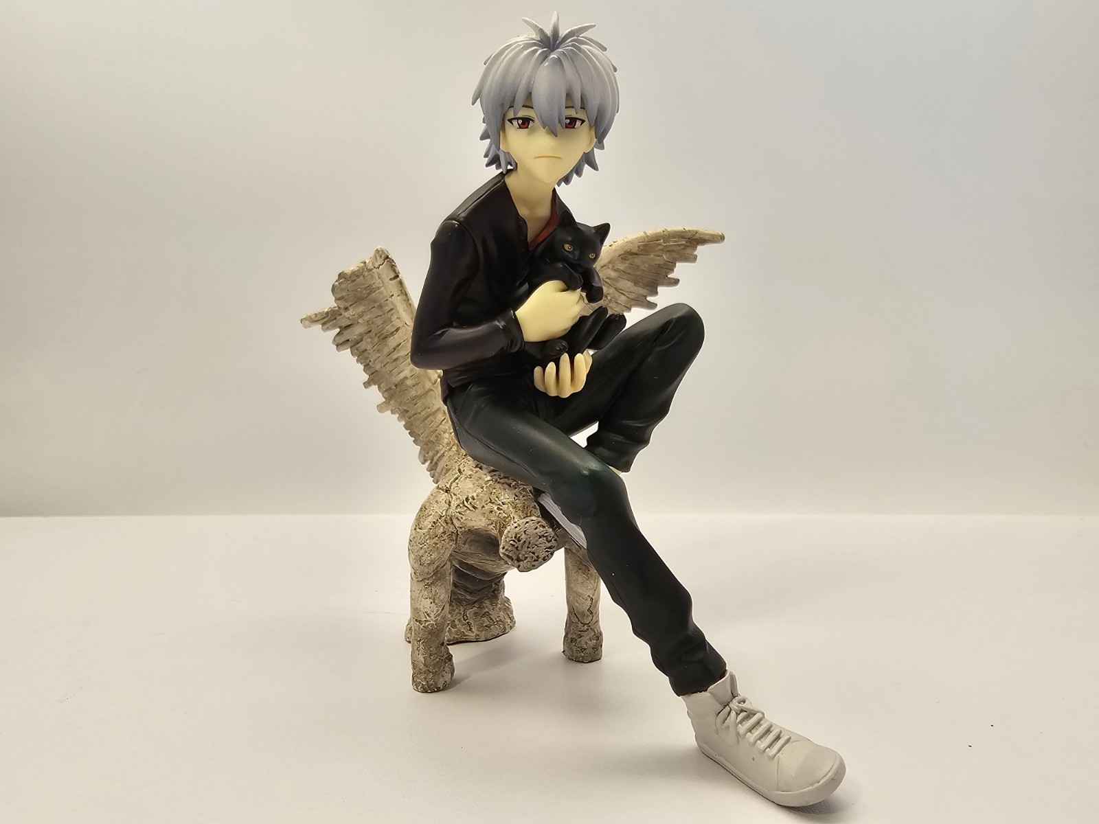Neon Genesis Evangelion Kaworu Nagisa Anime Figure Kotobukiya W/ Base and Cat