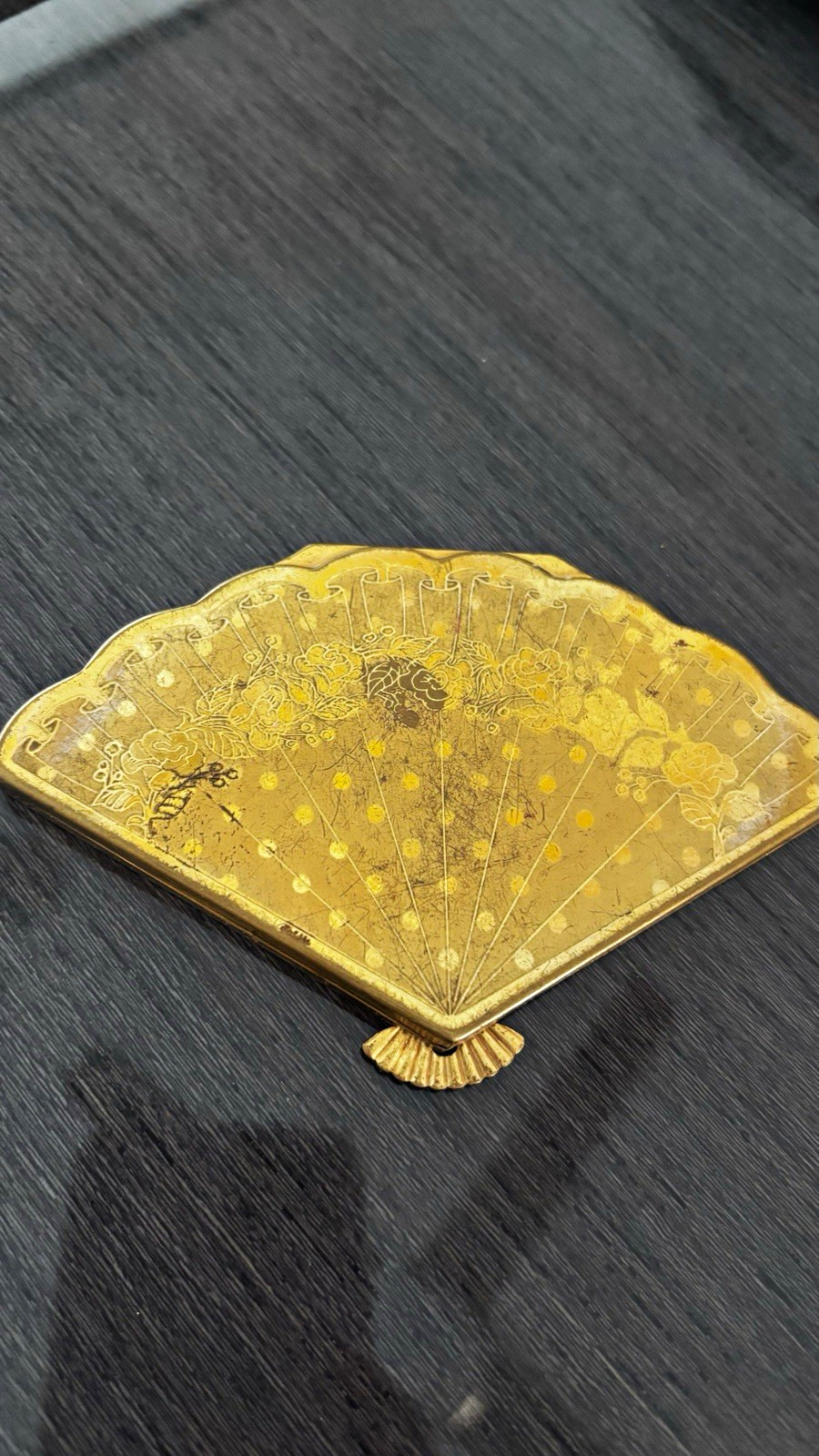 Vintage 1950s Fan Shaped Powder Compact Mirror Gold Tone Wadsworth Style