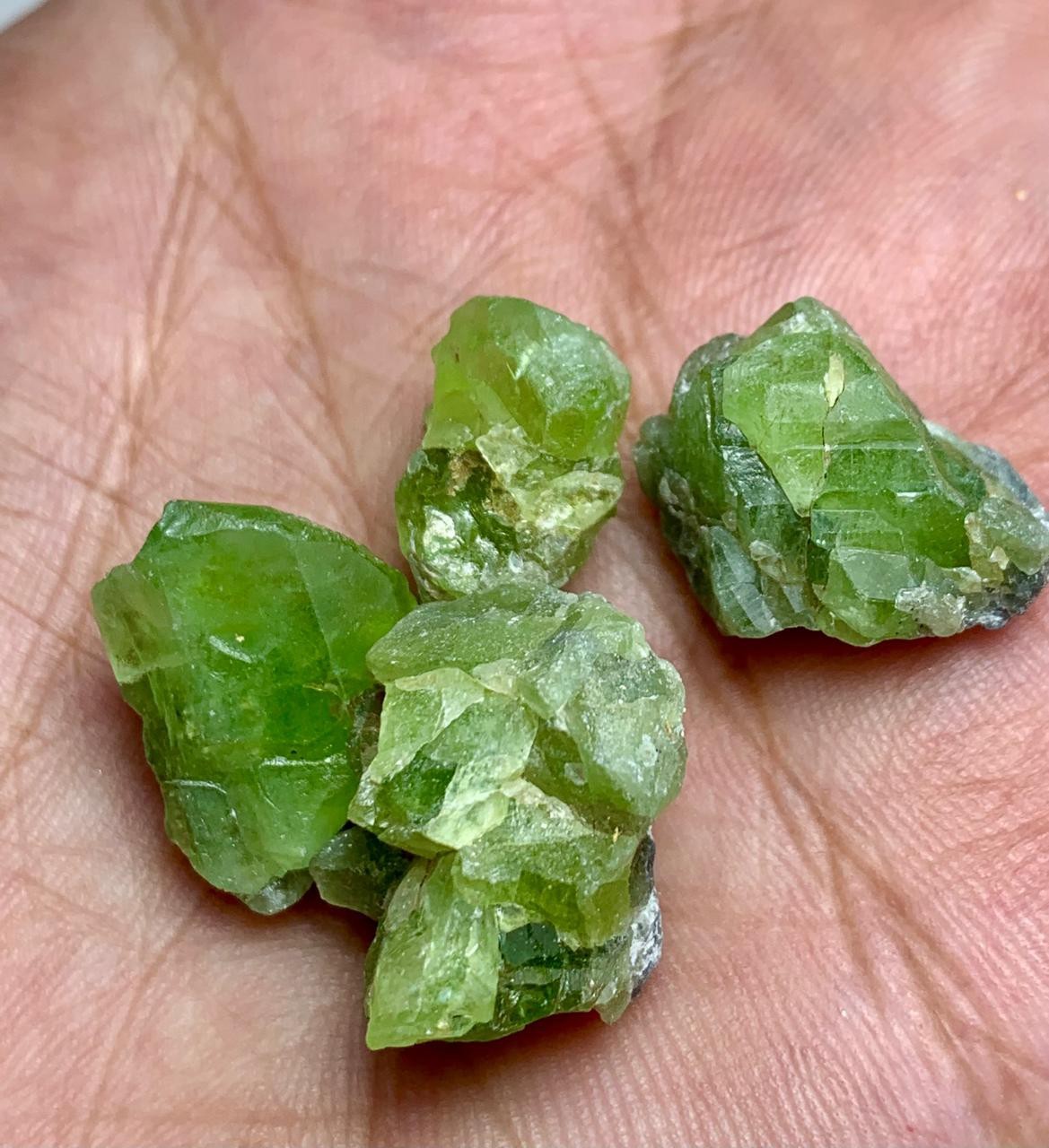 71 Carat Beautiful 4 Piece peridot Crystal bunch from Skardu Pakistan