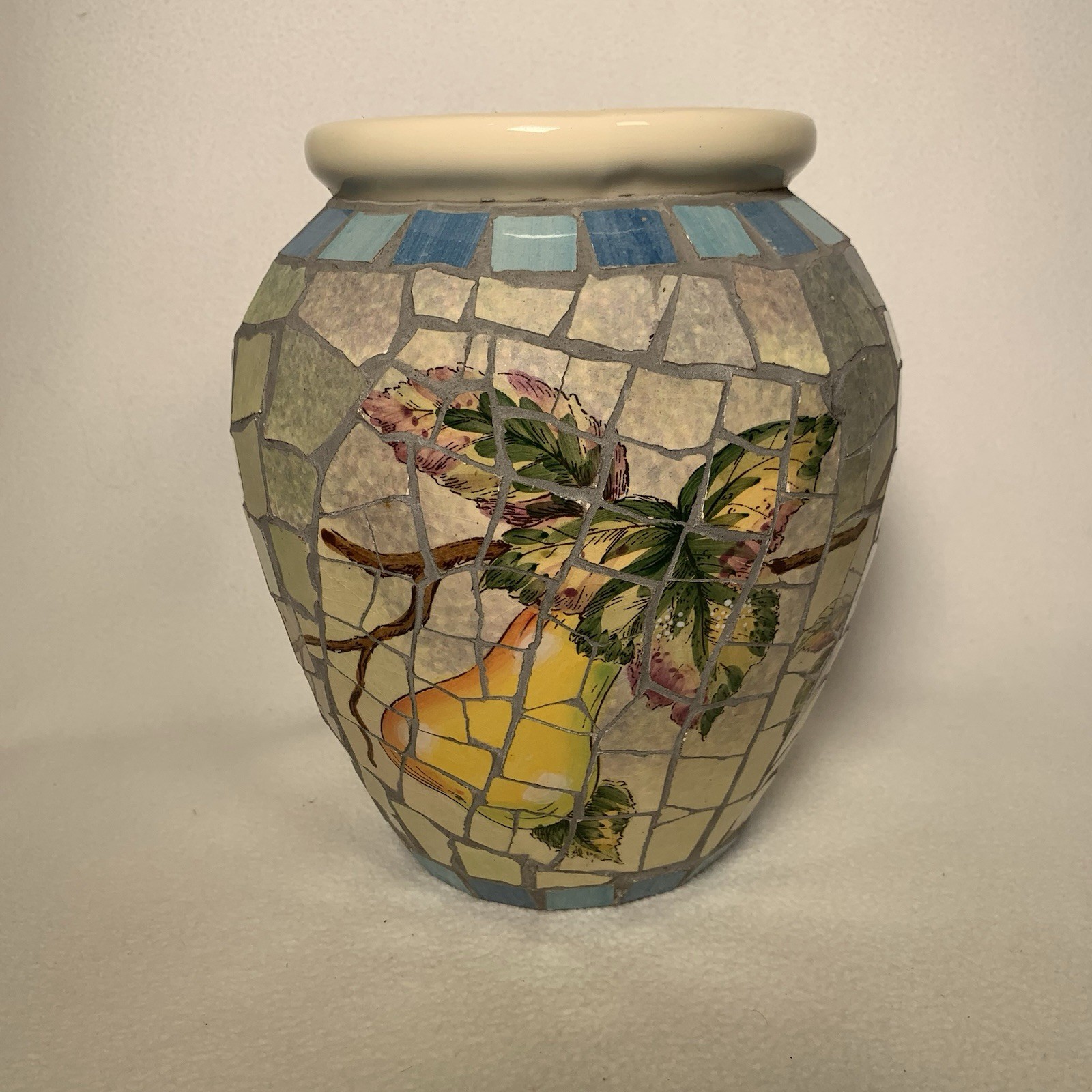 Vintage Collectible Bellezza Mosaic Vase By Artist Kathleen Parr McKenna 2003