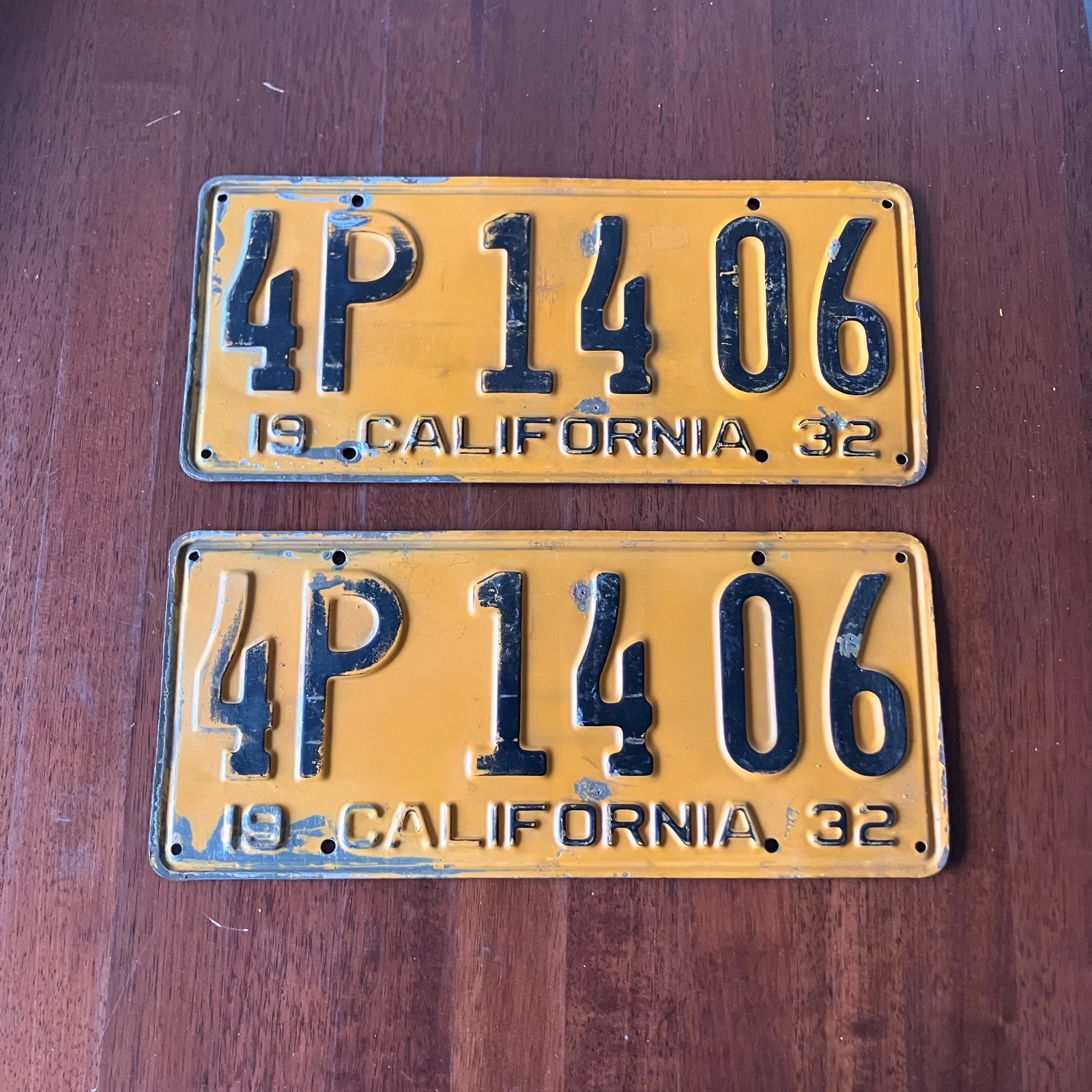 2 VTG 1932 California Yellow License Plates 4P 14 06 RARE DEPRESSION ERA FIND