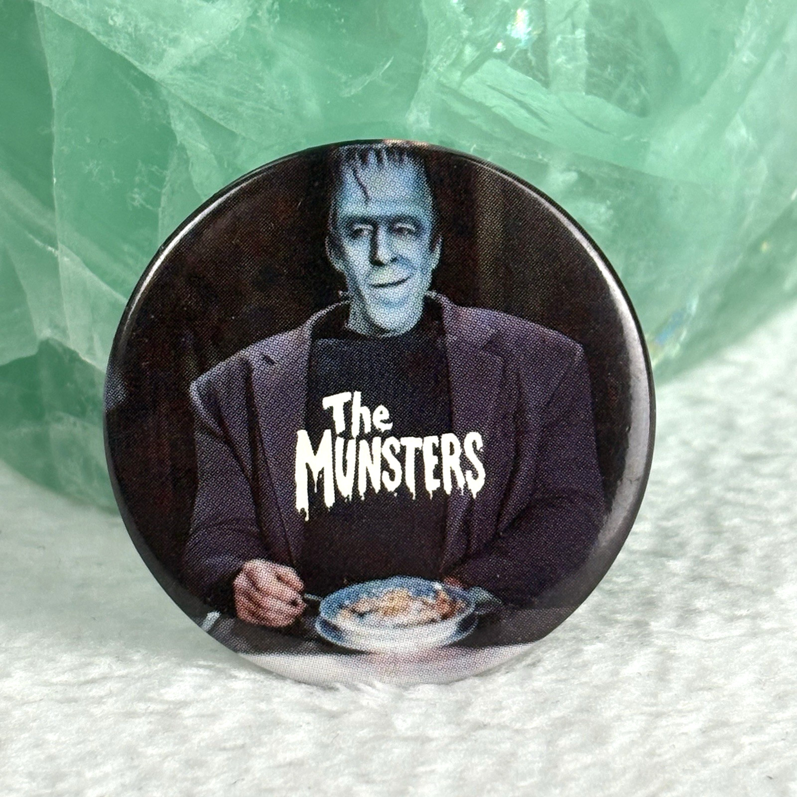 Vtg 1964 The Munsters Herman w/ Cereal Bowl Fred Gwynne Promo Button Pin RARE
