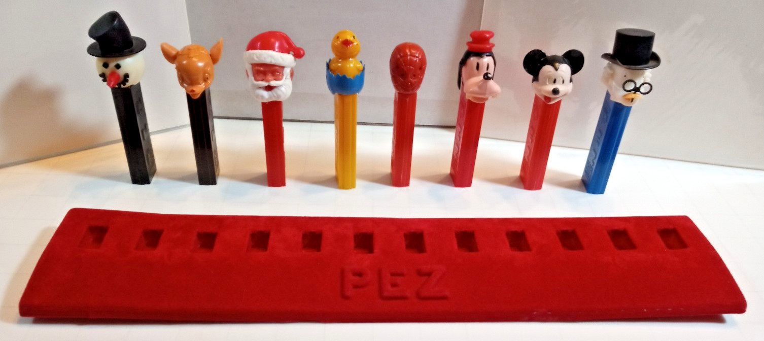 Vintage PEZ NO FEET Red Felt Display Stand For 12 PEZ Lot Scrooge Rudolph Mickey Vintage PEZ NO FEET Red Felt Display Stand For 12 PEZ Lot Scrooge Rudolph Mickey