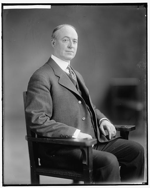 Photo:W.A. Ayres Honorable Portrait Studio Photograph