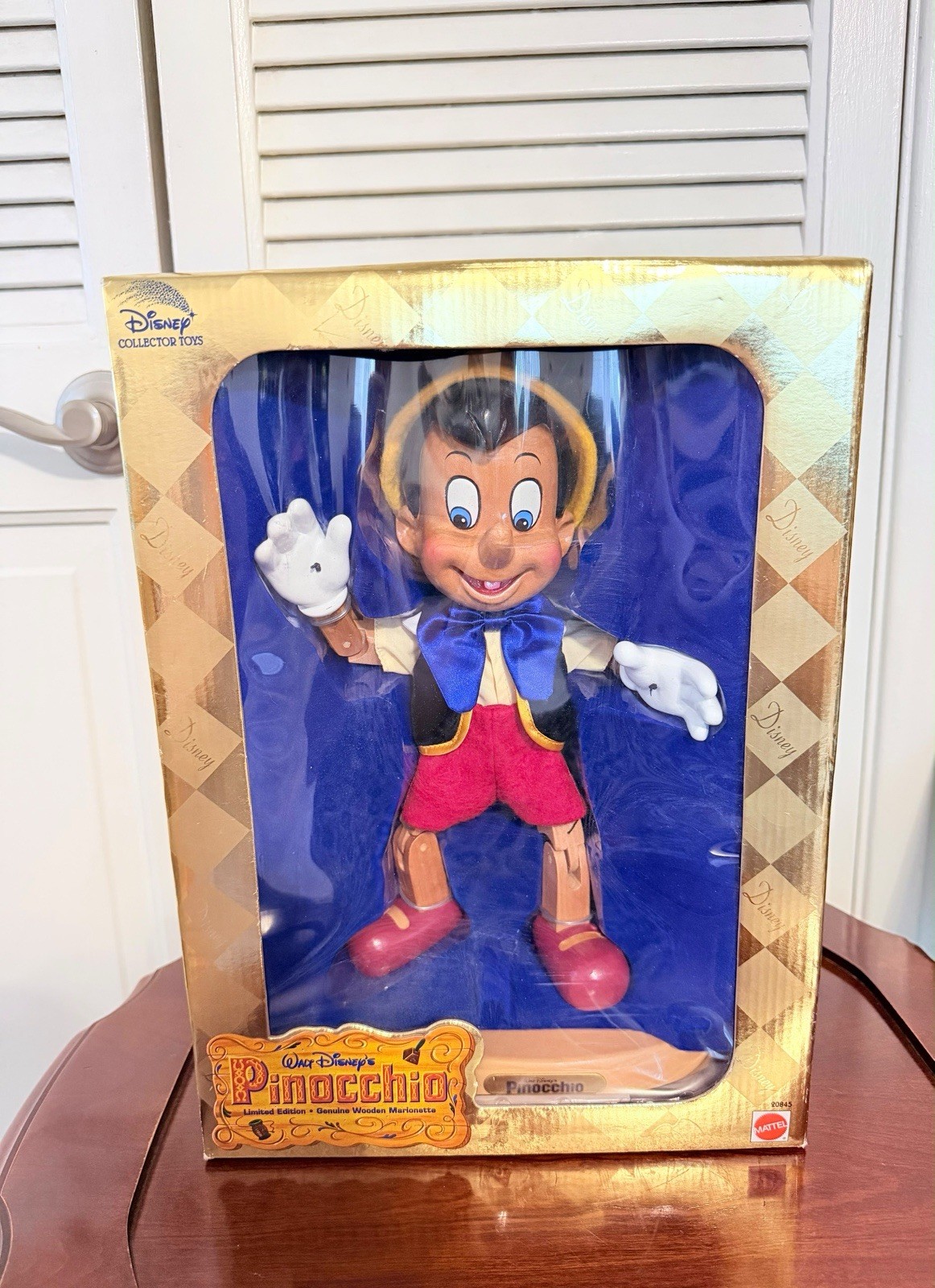Disney Mattel Pinocchio Genuine Wooden Marionette, 1998, new box