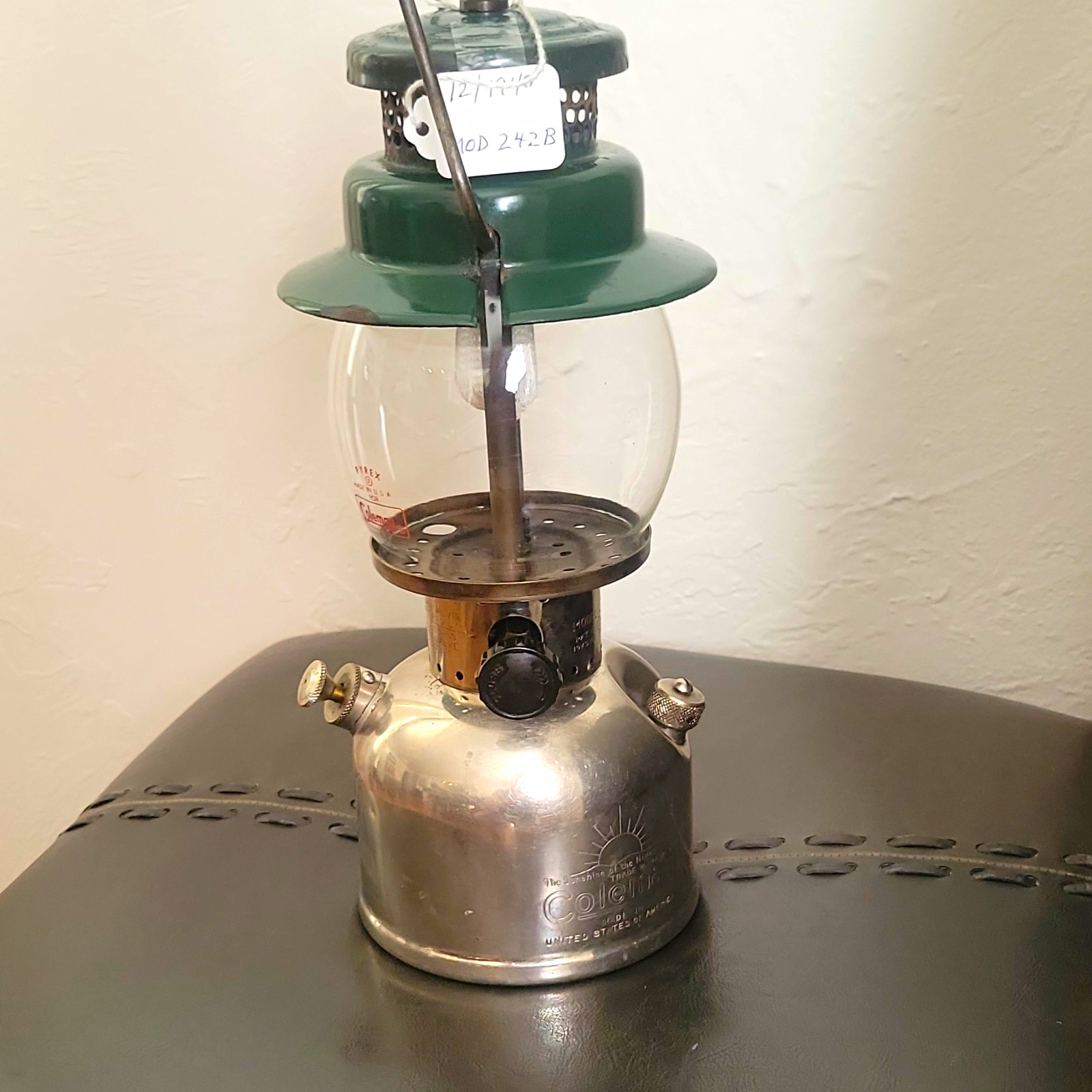 Coleman Lantern Model 242B w/ Pyrex Globe, Made in USA Date 12/1940