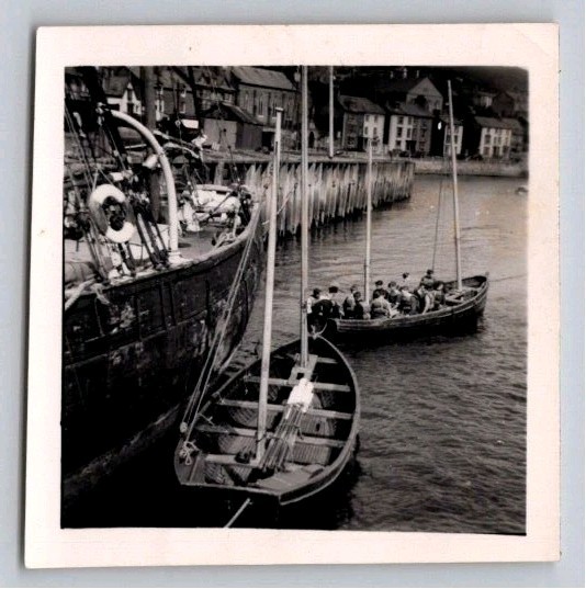 1951 Training Ship Arethusa Boys Moored Boats Vintage B&W Photo Snapshot 1951 Training Ship Arethusa Boys Moored Boats Vintage B&W Photo Snapshot