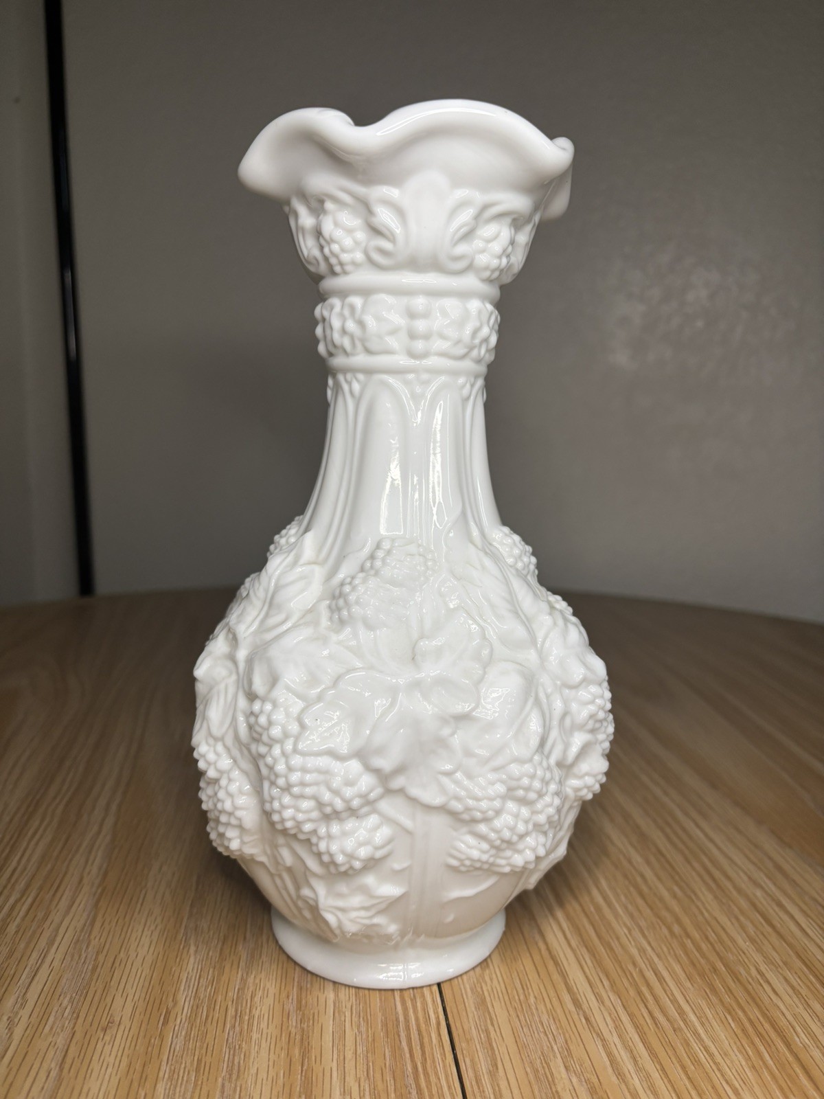Vintage Tall Ornate Imperial Indiana Milk Glass Loganberry Grapevine Vase Vintage Tall Ornate Imperial Indiana Milk Glass Loganberry Grapevine Vase
