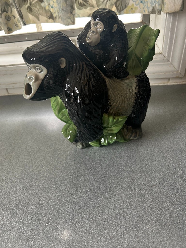 HTF PAUL CARDEW CERAMIC ENDANGERED SPECIES SILVERBACK GORILLA FIGURAL TEAPOT