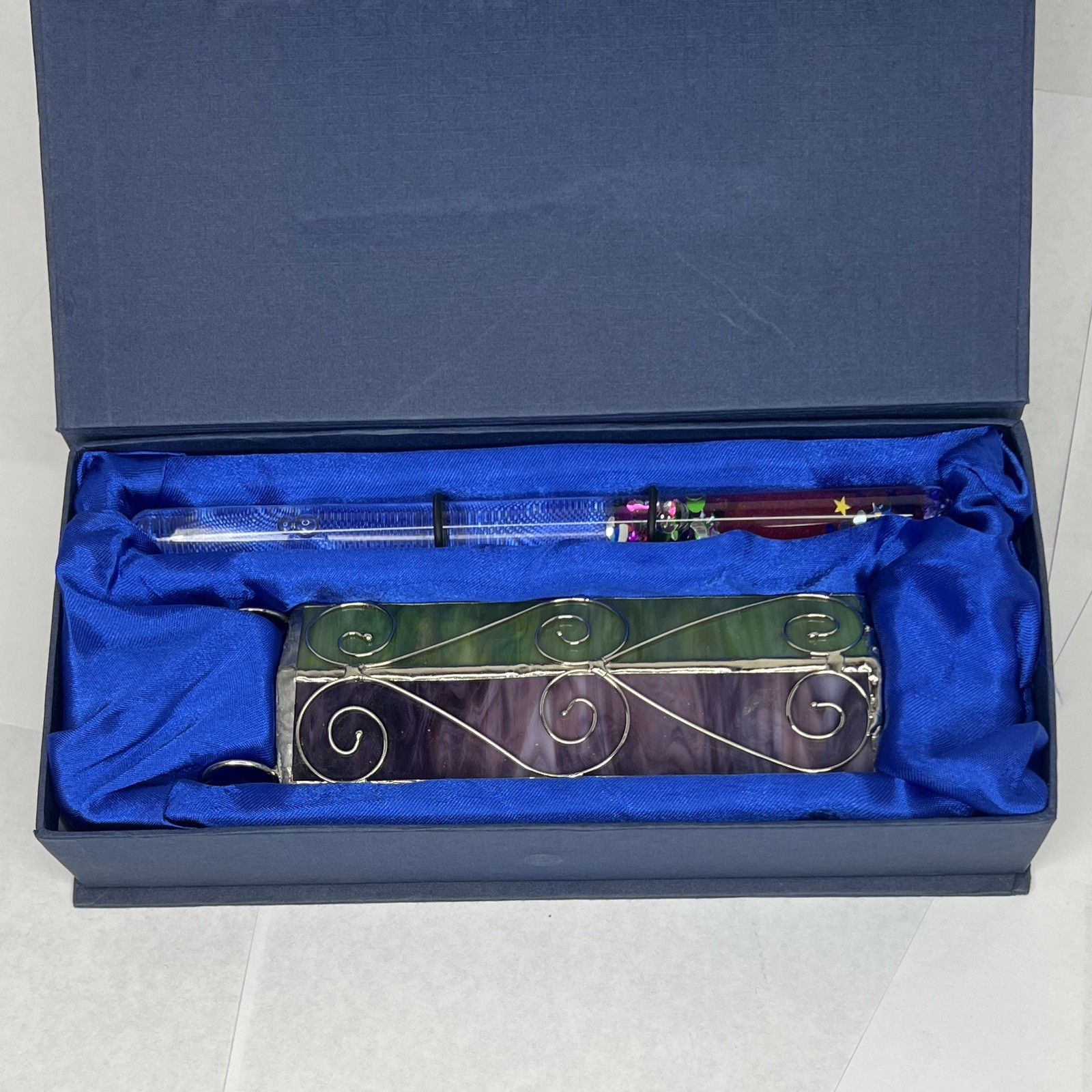 vintage stained glass kaleidoscope with a prismatic oil/glitter wand vintage stained glass kaleidoscope with a prismatic oil/glitter wand