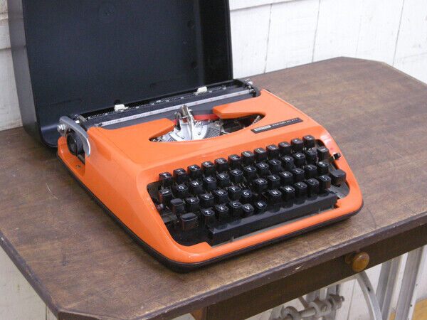 Brother Young Elite Typewriter Retolo Vintage Antique Orange 2202 Y
