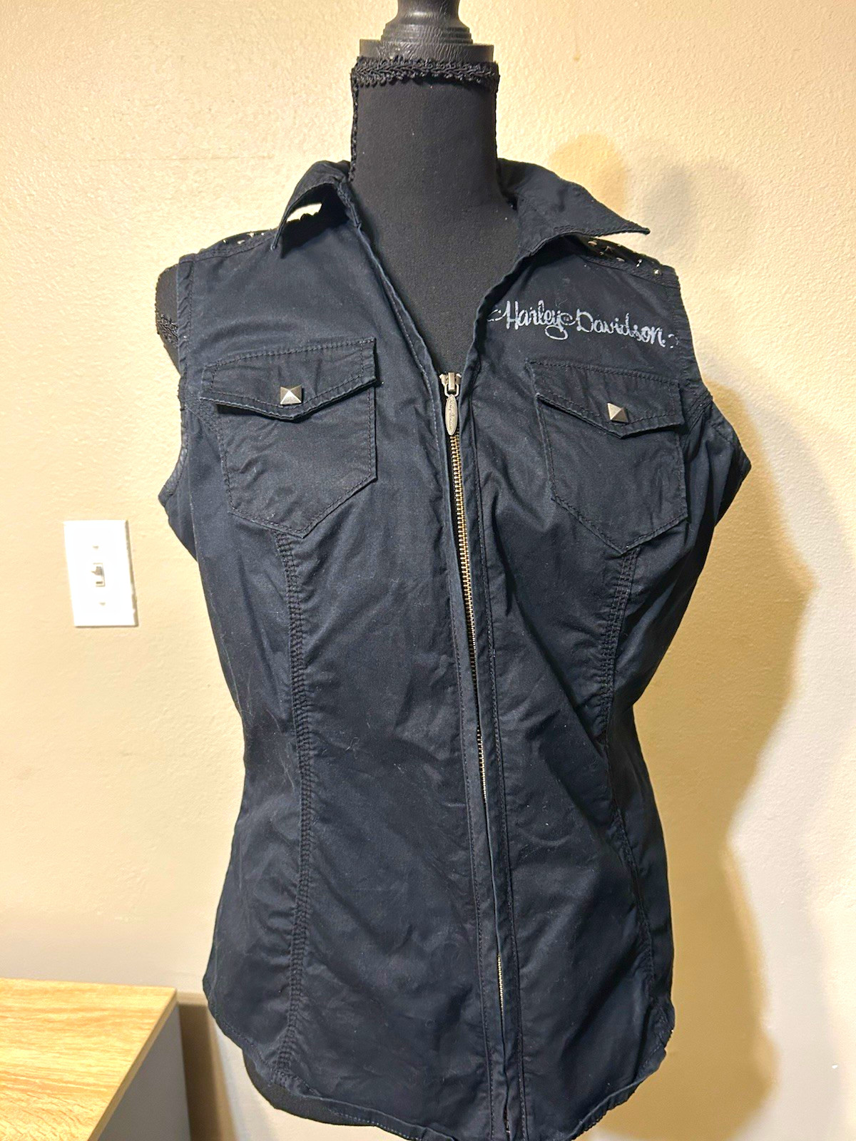 Harley Davidson Women’s M Black Studded Biker Vest Spirit & Pride 1903 Zip