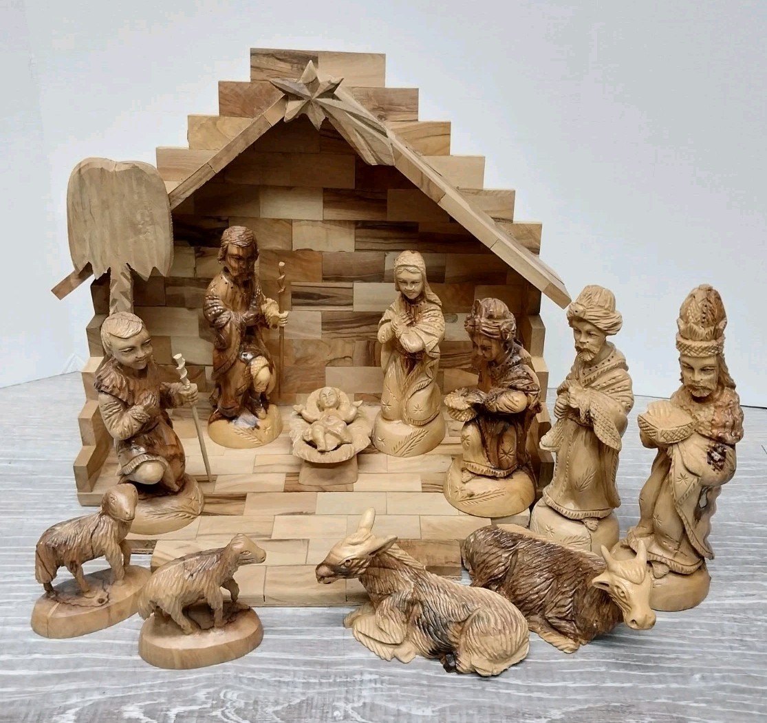 Vintage Olive Wood Nativity Set Creche Complete Excellent