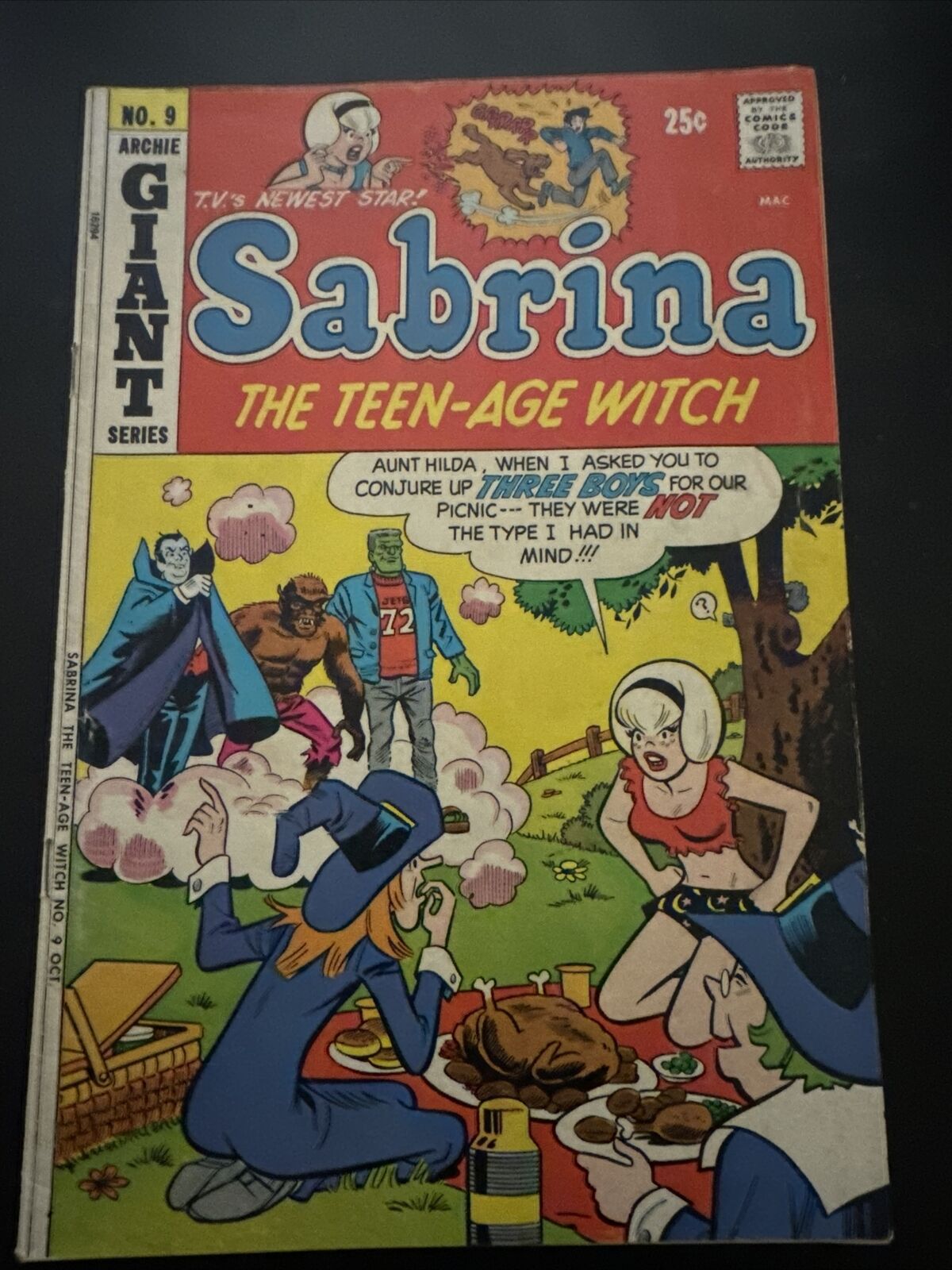 SABRINA THE TEENAGE WITCH #9 VF UNIVERSAL MONSTERS DAN DECARLO COVER 1971 Rare