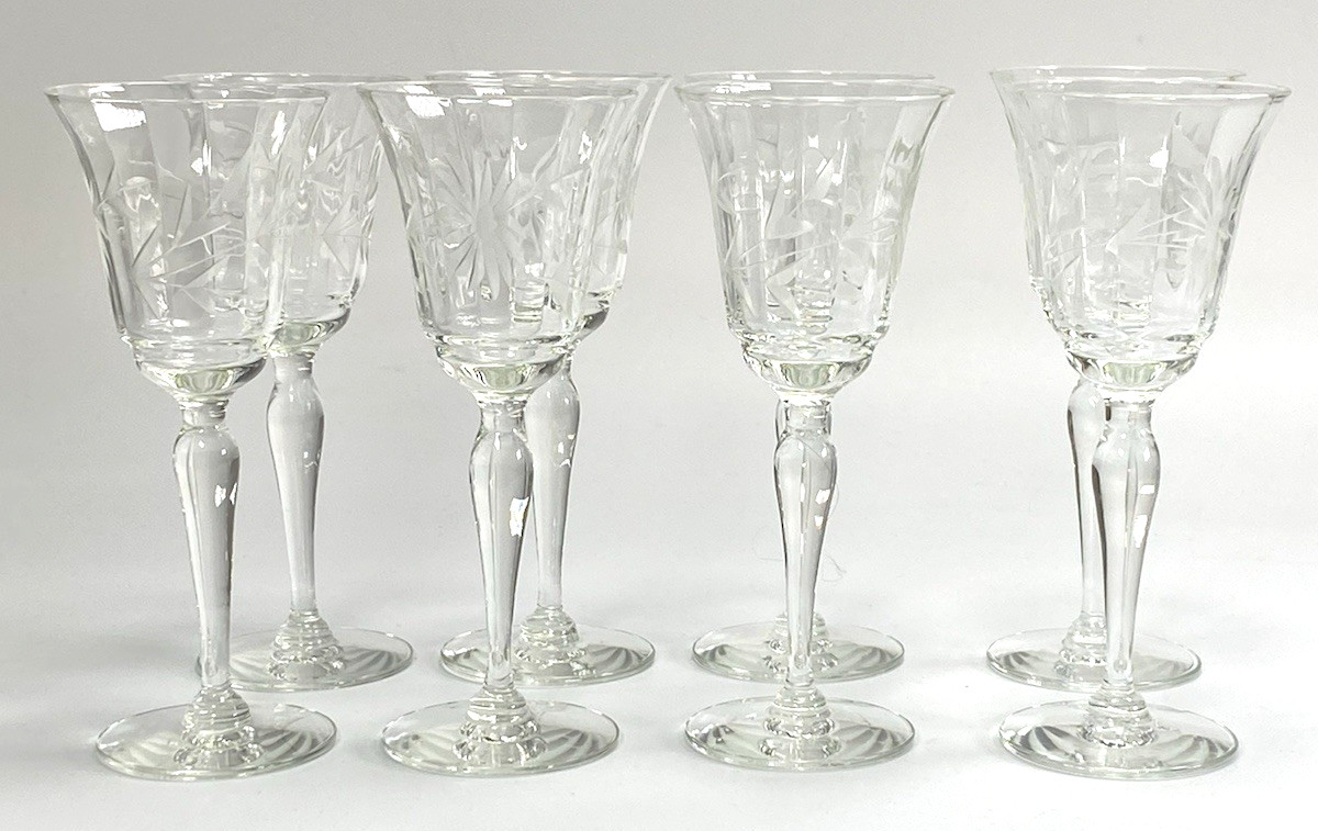 Eight Piece Cordials Etched Chrysanthemums & Leaves Panel Optic Flared Bowl Eight Piece Cordials Etched Chrysanthemums & Leaves Panel Optic Flared Bowl