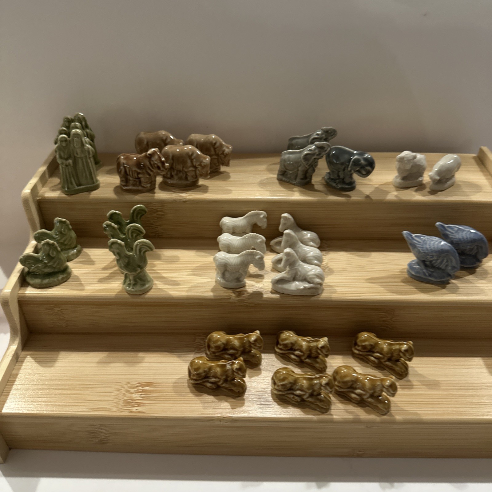 VTG Wade Whimsies Red Rose Tea Noah's Ark Series  of 31 Figurines