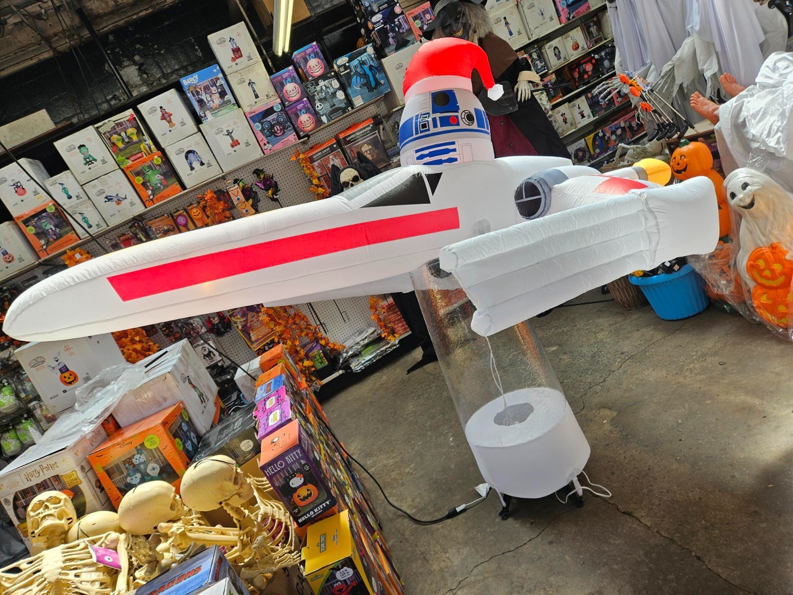 Gemmy 7ft Tall Disney\'s Star Wars X-Wing Fighter w/ R2D2 Christmas Inflatable