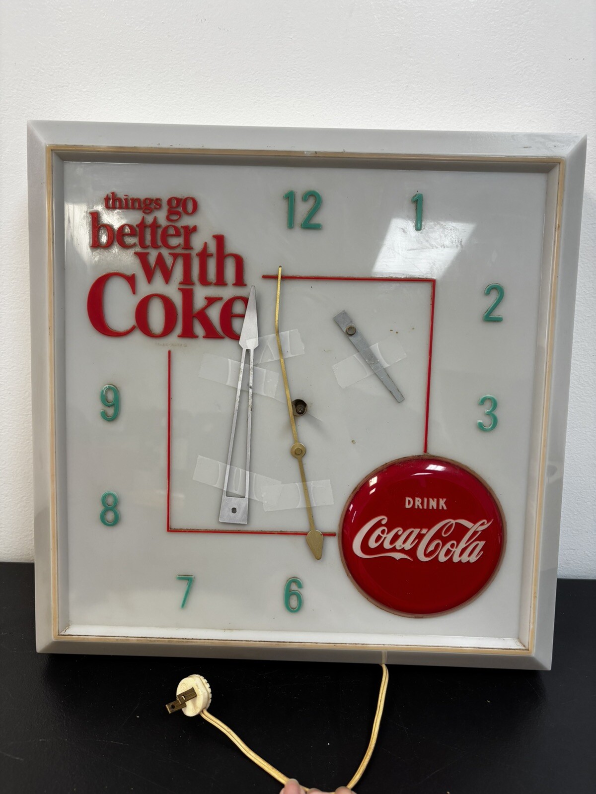 Vintage Coca-Cola Coke Clock 16x16x4 As-Is For Parts Electric Retro Soda #260 Vintage Coca-Cola Coke Clock 16x16x4 As-Is For Parts Electric Retro Soda #260
