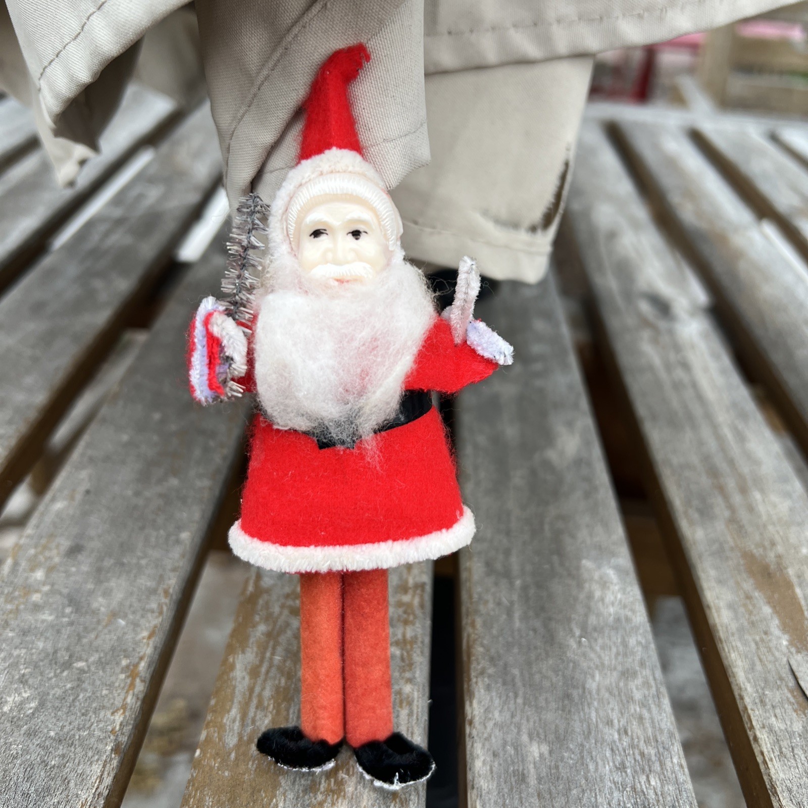 C36-5.5” Vintage Christmas Santa Claus Figure Lots Of Wear C36-5.5” Vintage Christmas Santa Claus Figure Lots Of Wear