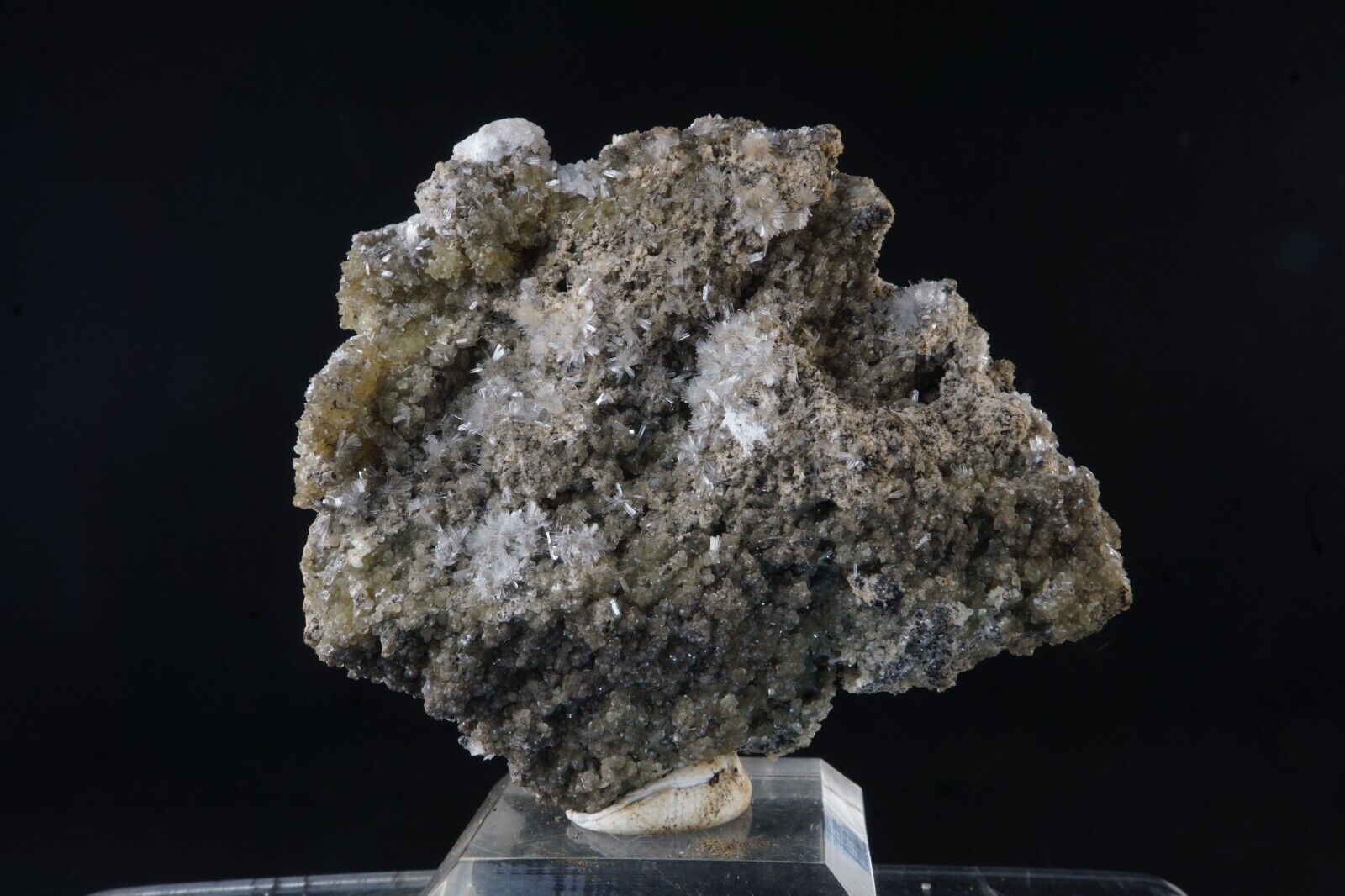 Hemimorphite and Mimetite / Mineral Specimen / From 79 Mine, Arizona