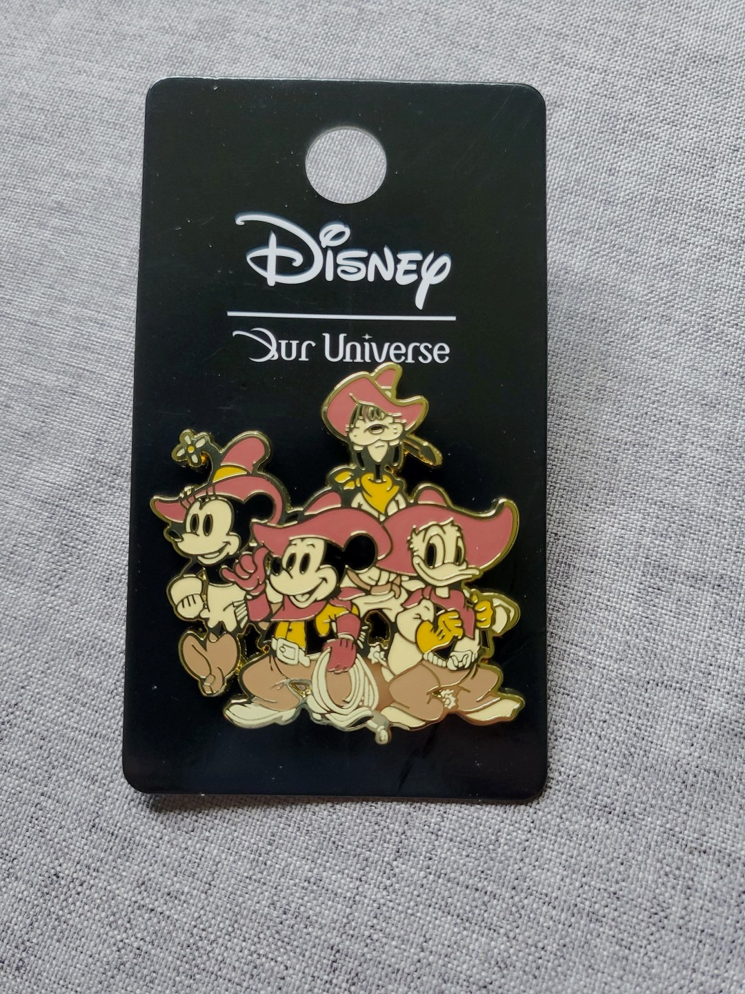 Disney Mickey & Friends Western Cowboy hats enamel Pin - Our universe