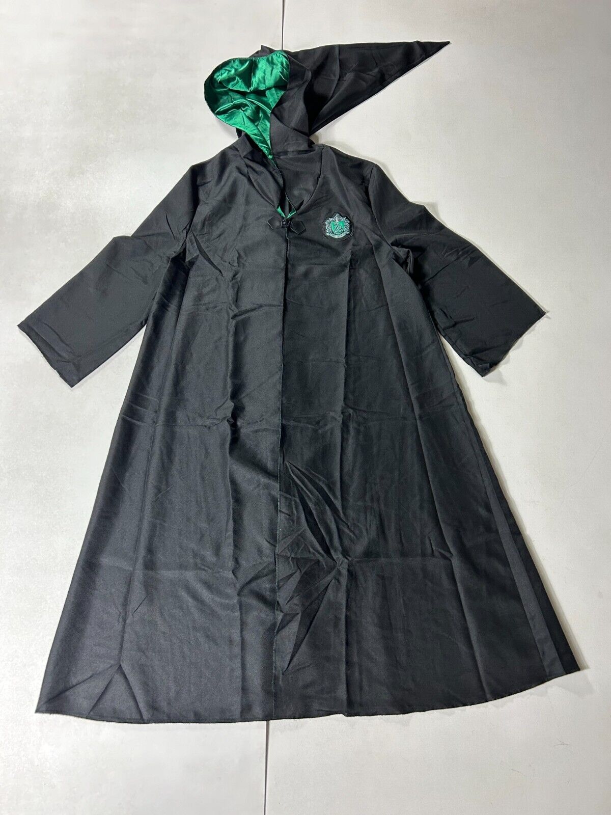 Harry Potter Slytherin Prestige Robe Unisex M Black Long Sleeve Hooded Polyester