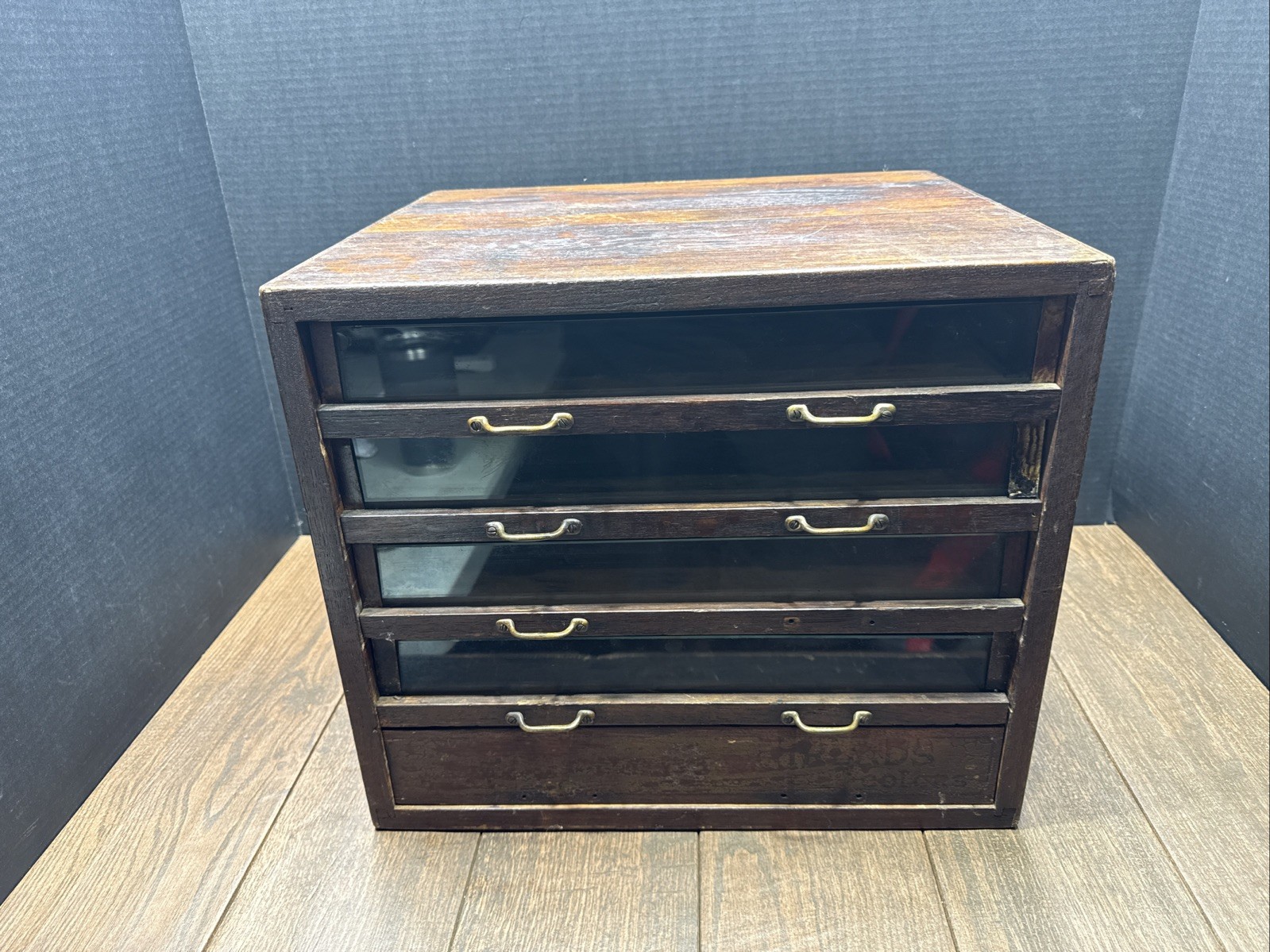 Vintage Sewing  Box With Glass Fronts Drawers Threds & Colors On The Bottom