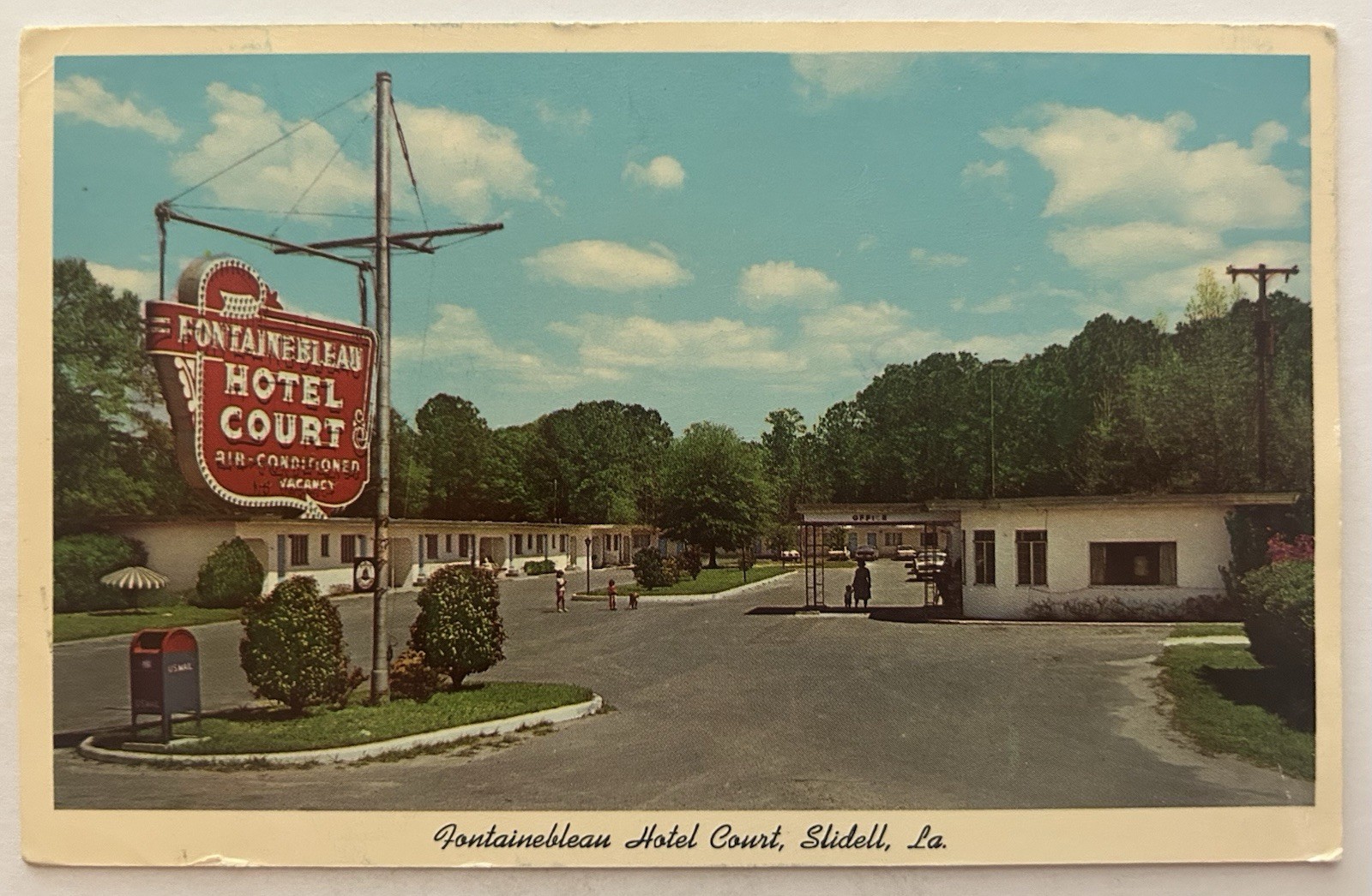 Vintage Fontainebleau Hotel Court Postcard Slidell LA Louisiana Highways 11 & 90