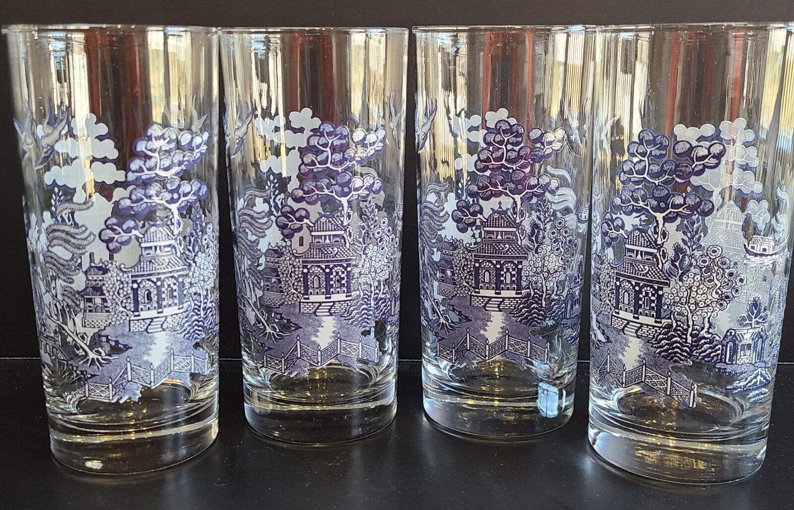 Blue Willow Pattern Vintage Set 4 Highball Tumblers Drinking Glasses
