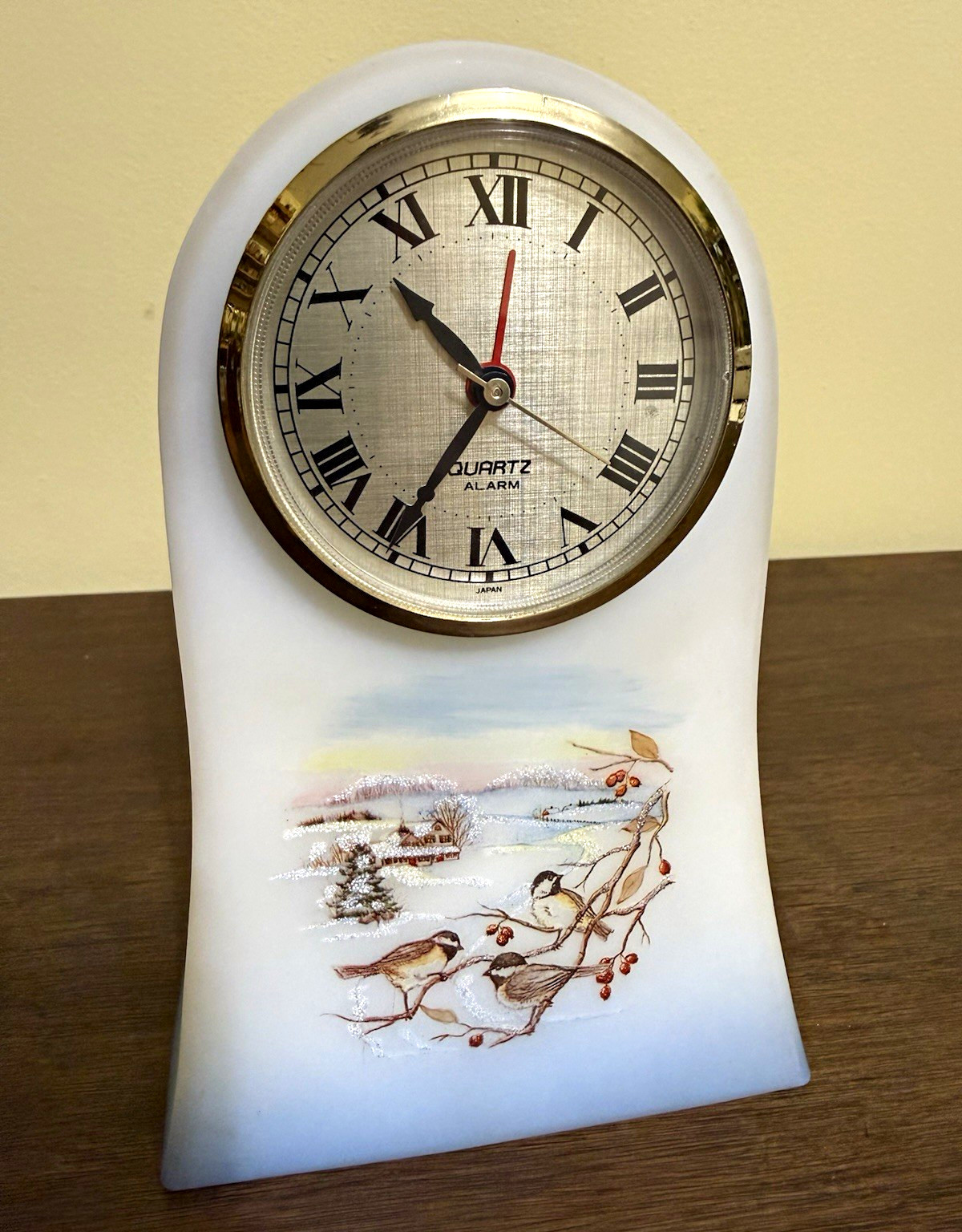 Vintage Fenton Glass Clock Chickadee Ballet #69/1500 WORKING UV Glow Custard