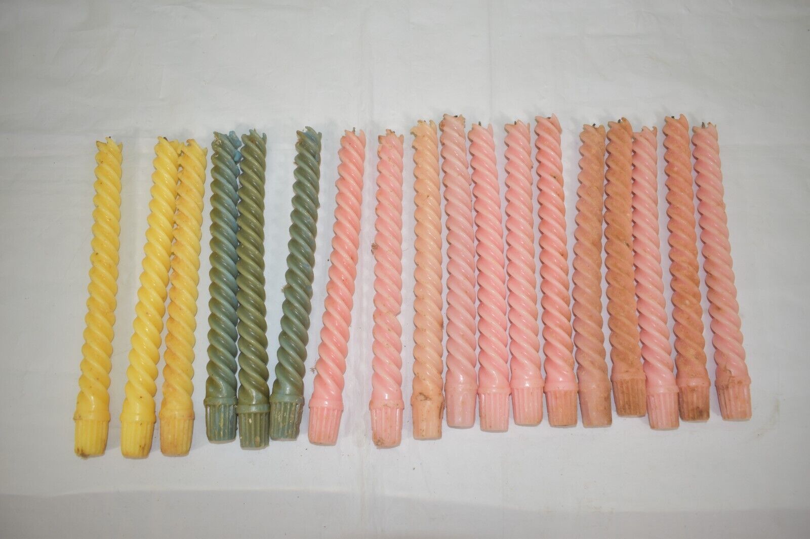 18 Vintage 10” Spiral Tapered Multicolored Color Candles Dinner Taper Twist LOT