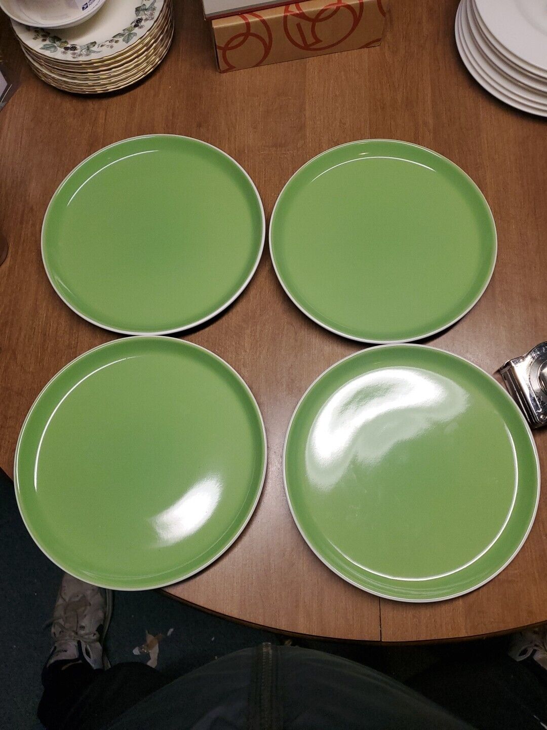 4 Oneida Color Burst Kiwi Green Dinner Plate 10.5\