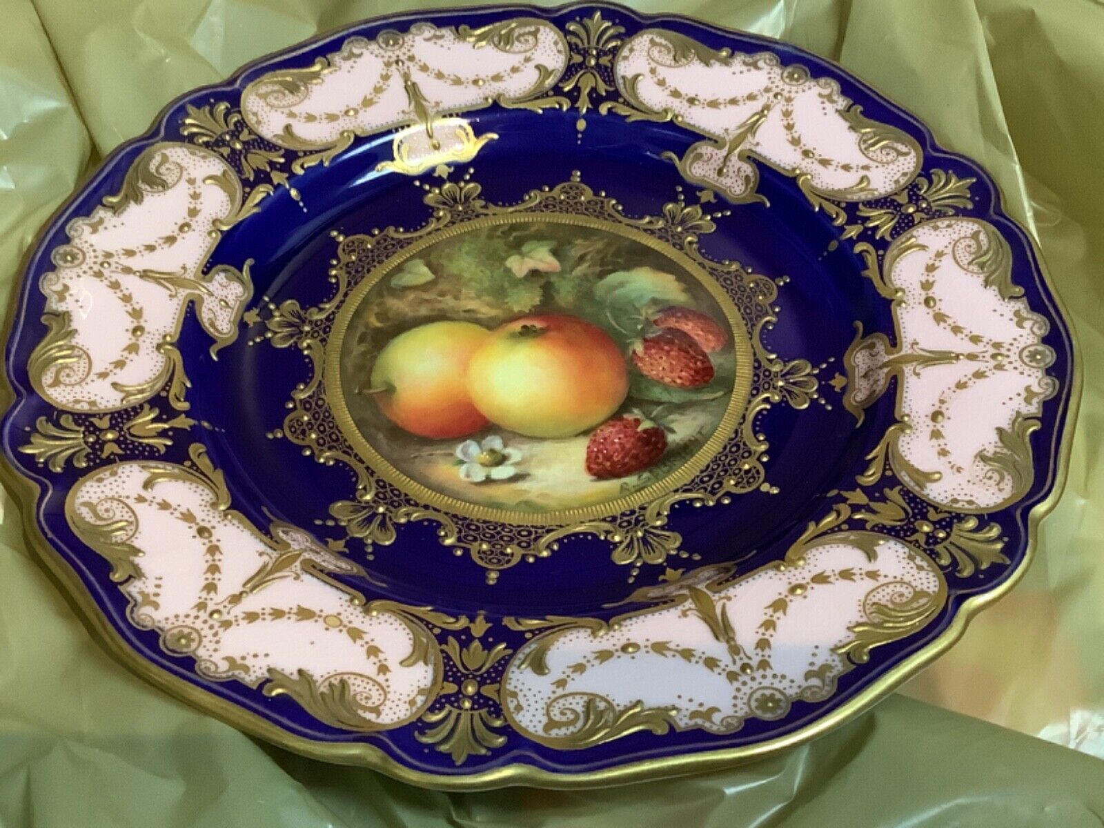 VTG Royal Worcester Fruit Cabinet Plate, Artist Signed R. Sebright 9” ds17