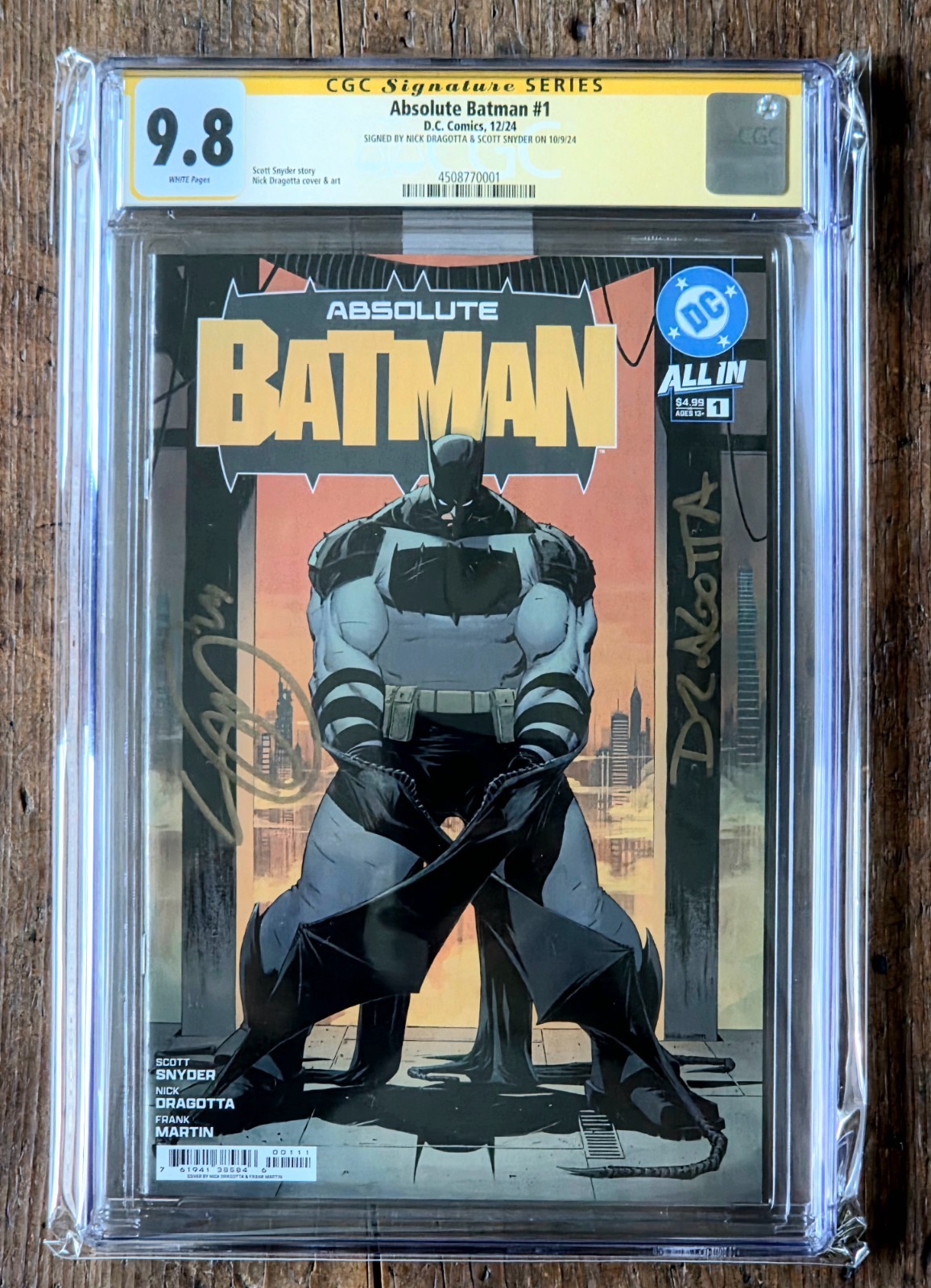 Absolute Batman #1 Cover A - Signed 2x Snyder & Dragotta - CGC 9.8