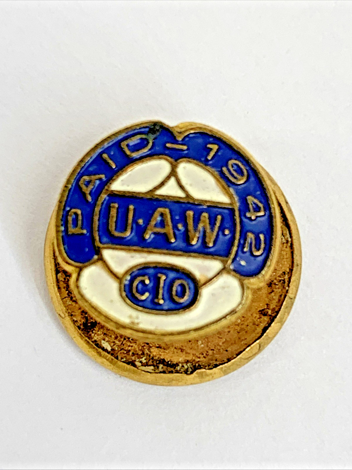 Vintage Paid 1942 U-A-W C I O Screw On Back Pin Bastian Bros Rochester NY