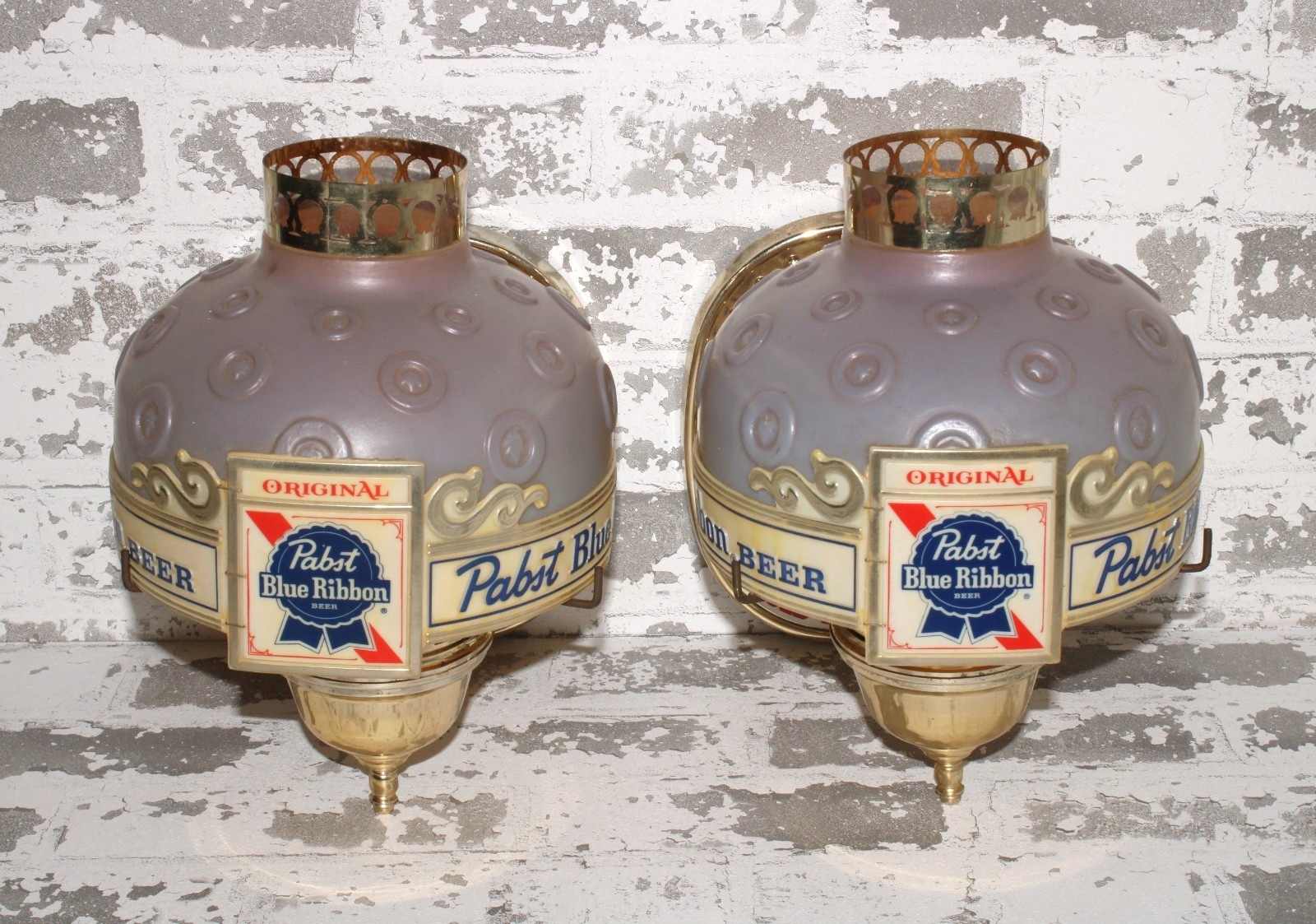 2 VTG Pabst Beer Sign Lights Shade Sconce Bar Pub Blue Ribbon READ 2 VTG Pabst Beer Sign Lights Shade Sconce Bar Pub Blue Ribbon READ