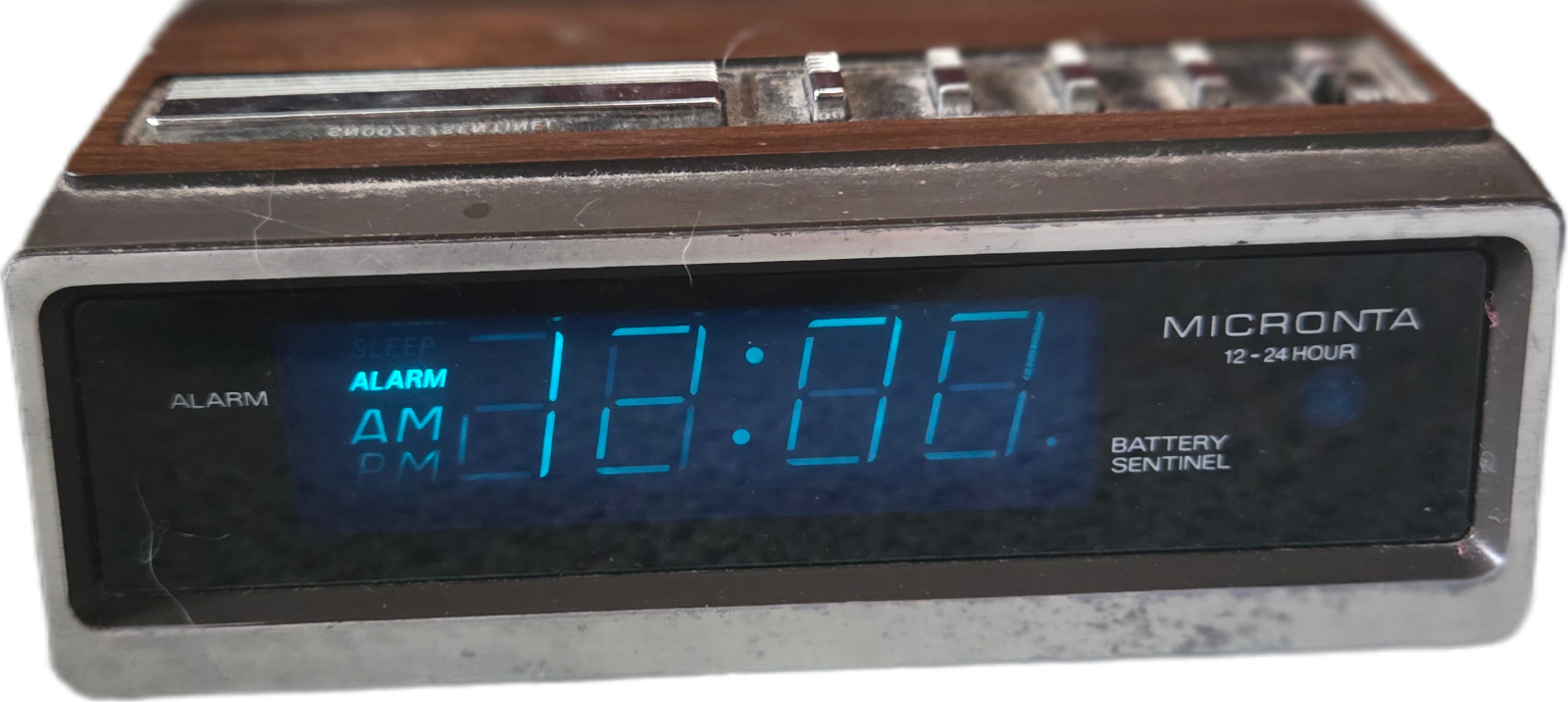 Vintage Micronta Woodgrain Blue VFD Digital Alarm Clock 63-753B RadioShack Works Vintage Micronta Woodgrain Blue VFD Digital Alarm Clock 63-753B RadioShack Works